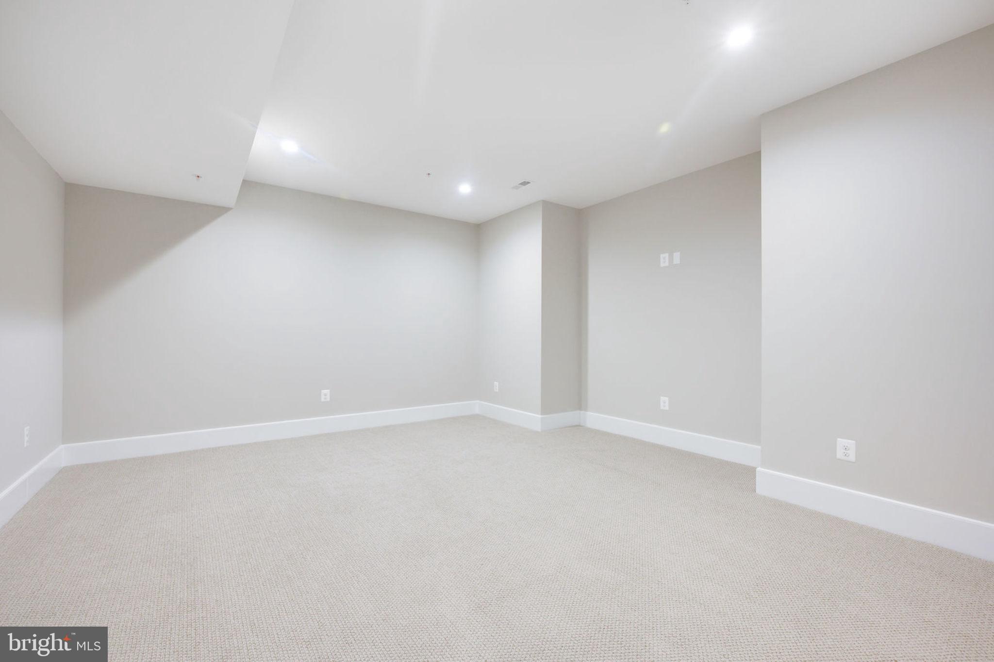 SPRINGFIELD - Residential