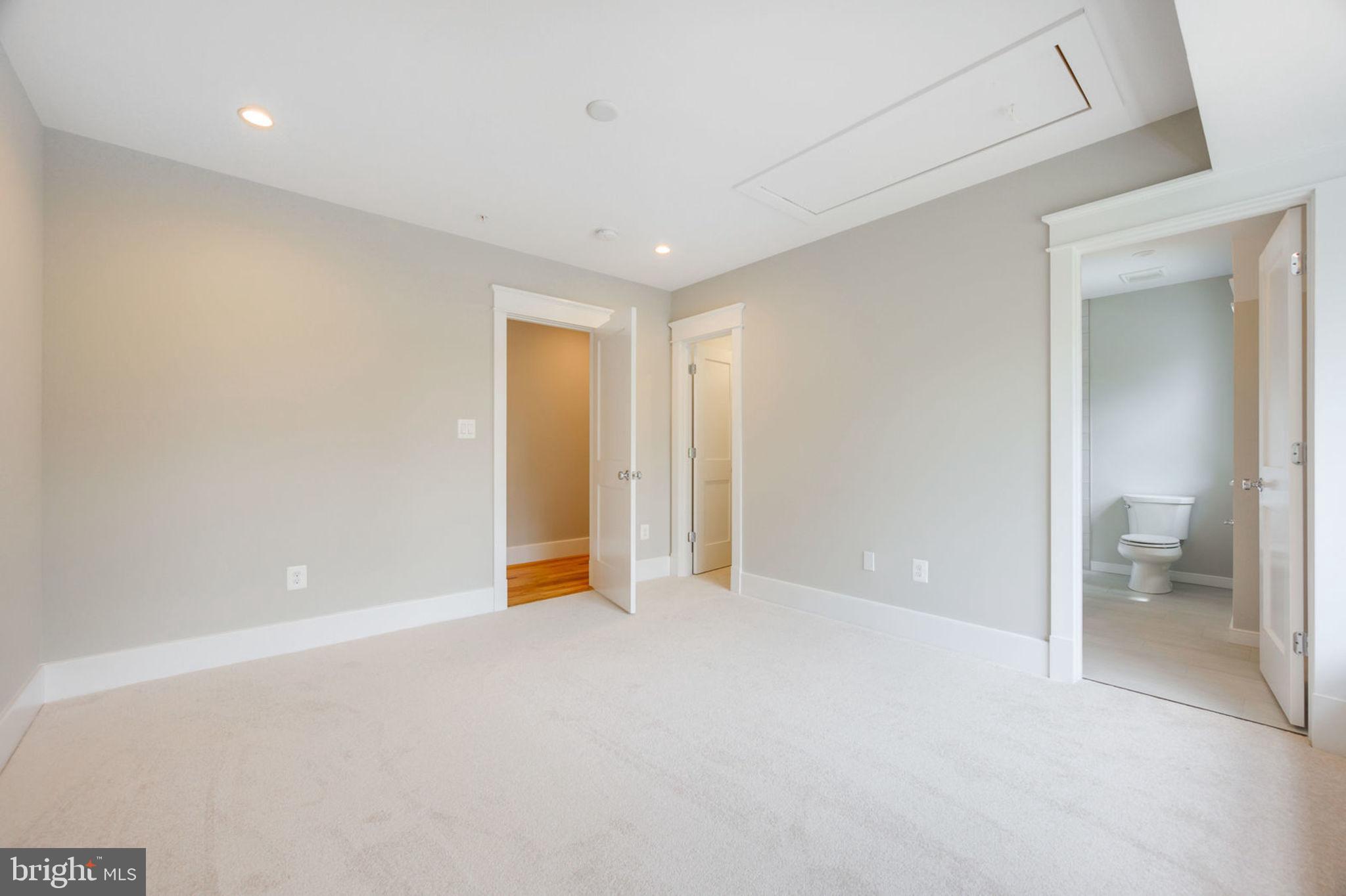 SPRINGFIELD - Residential