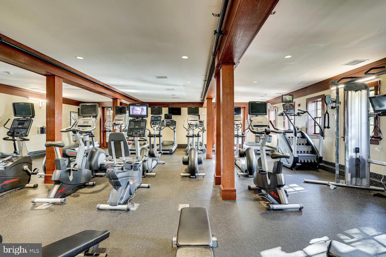 LANSDOWNE ON THE POTOMAC - Residential Lease