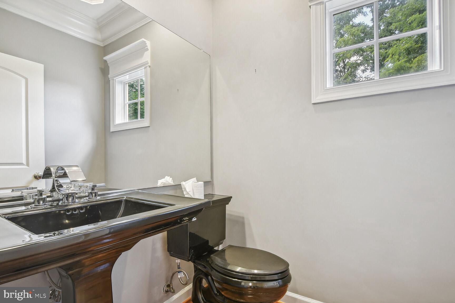 LANSDOWNE ON THE POTOMAC - Residential Lease