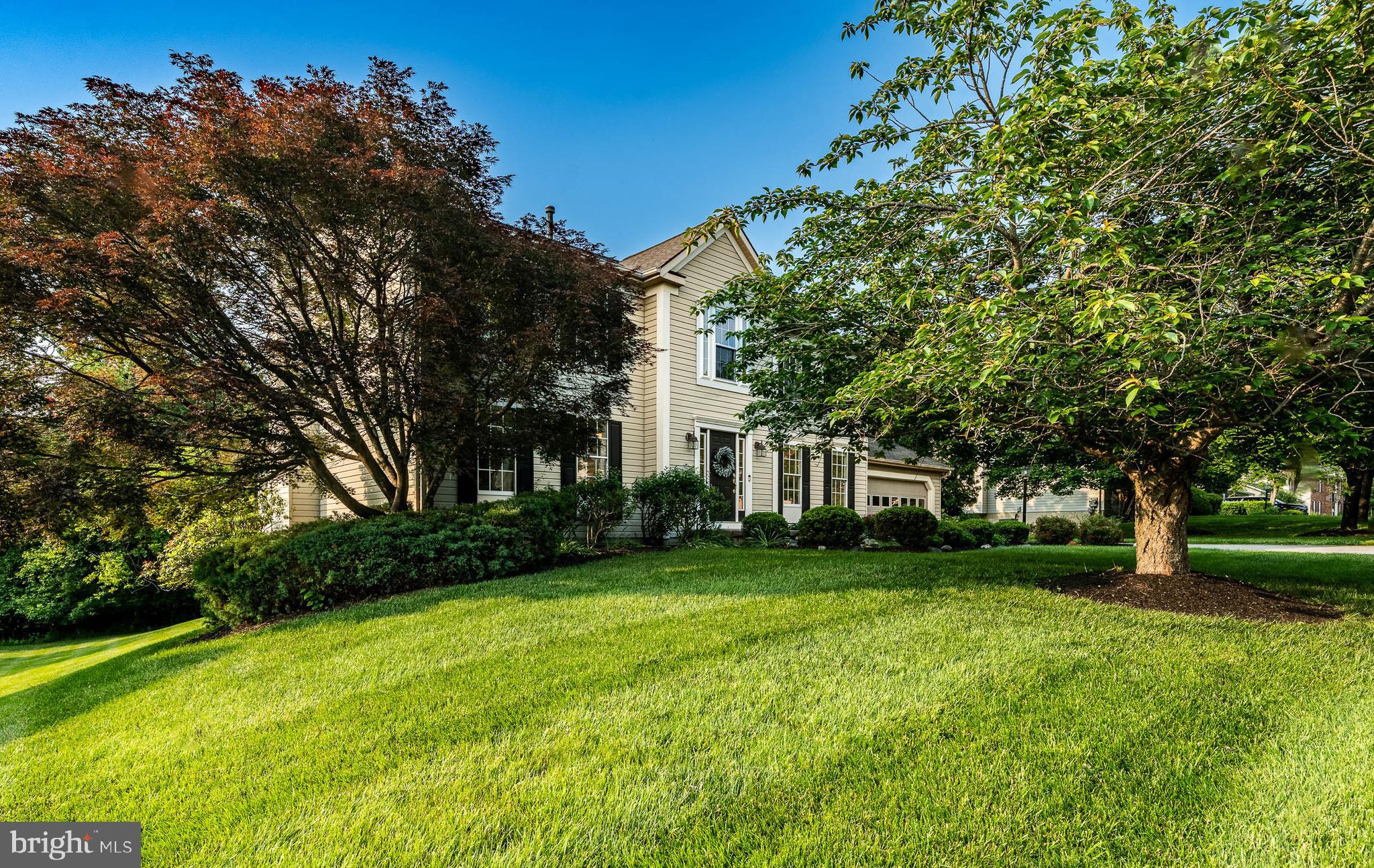 8 BALMORAL DRIVE