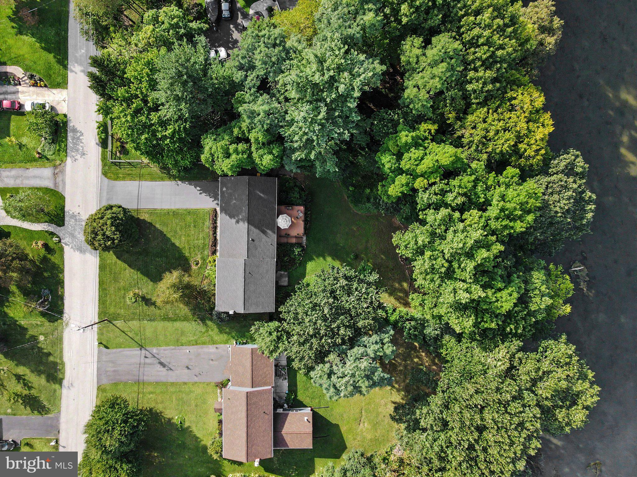 819 MEADOW LANE
