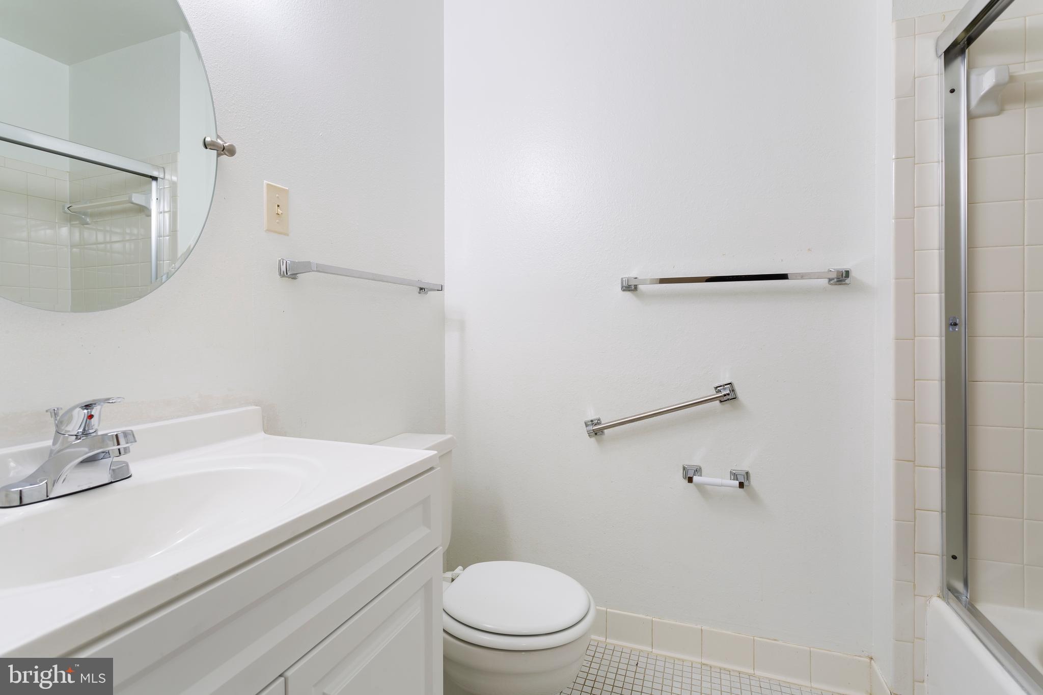 LEISURE WORLD - Residential