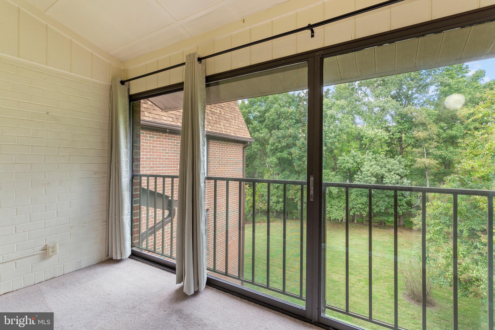 LEISURE WORLD - Residential