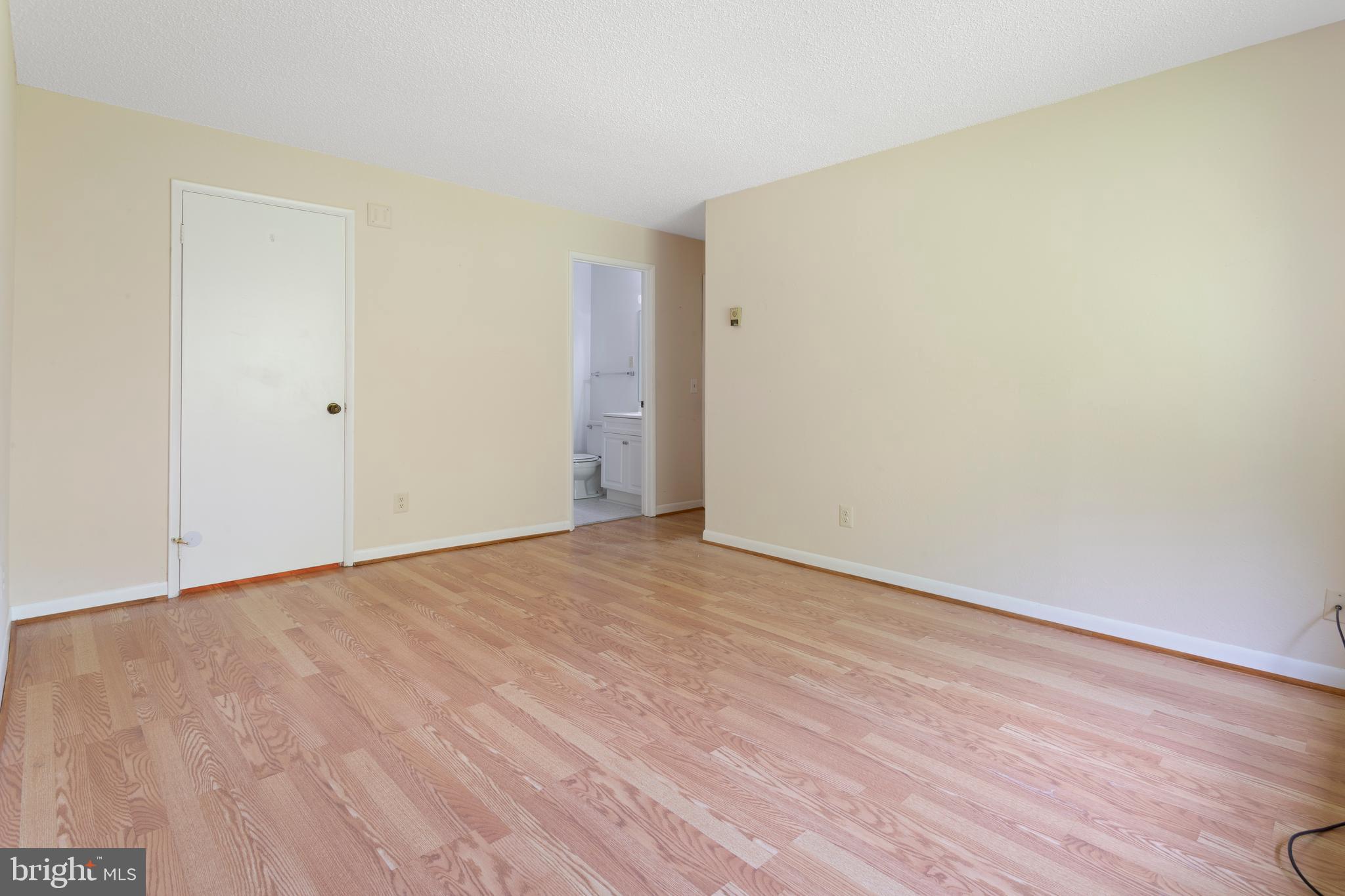 LEISURE WORLD - Residential