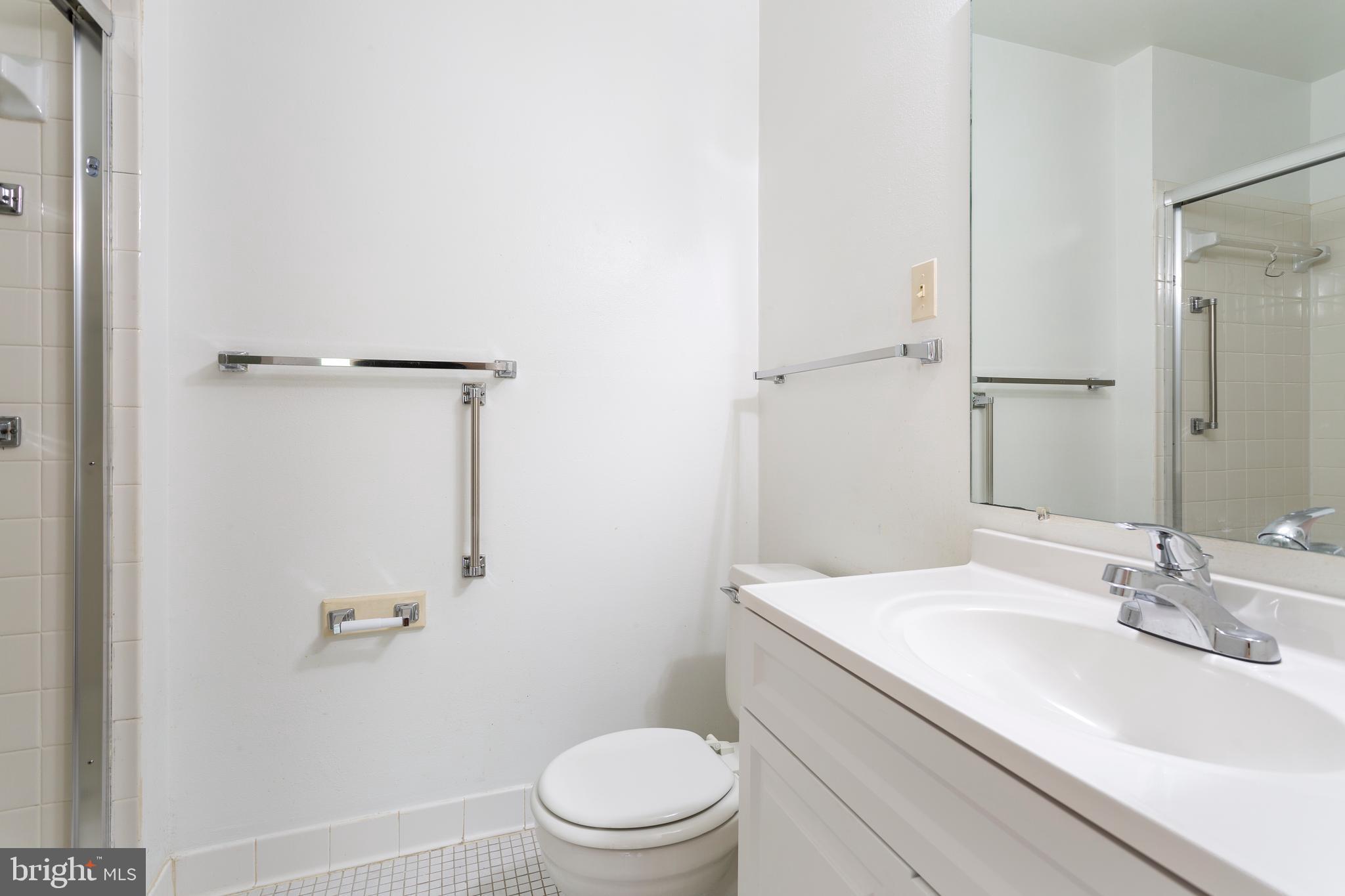 LEISURE WORLD - Residential