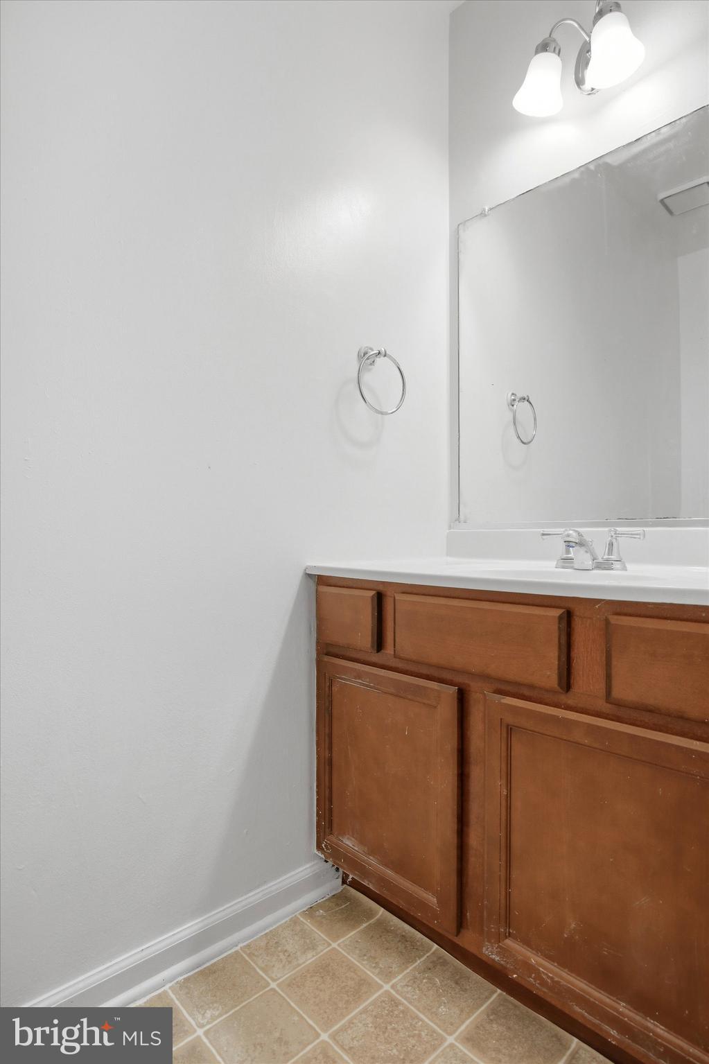 OXFORD OF BLUE BELL - Residential