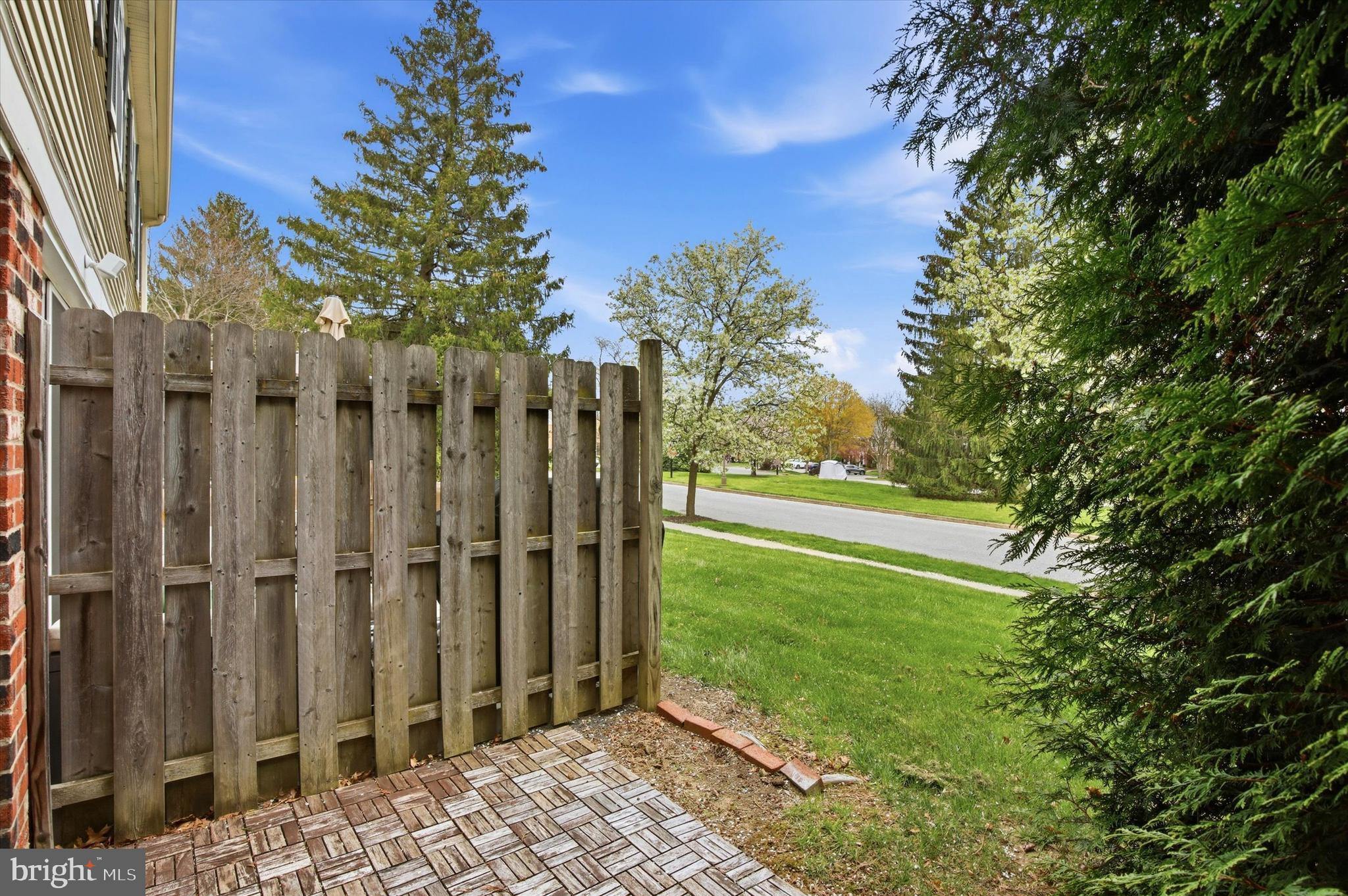 OXFORD OF BLUE BELL - Residential