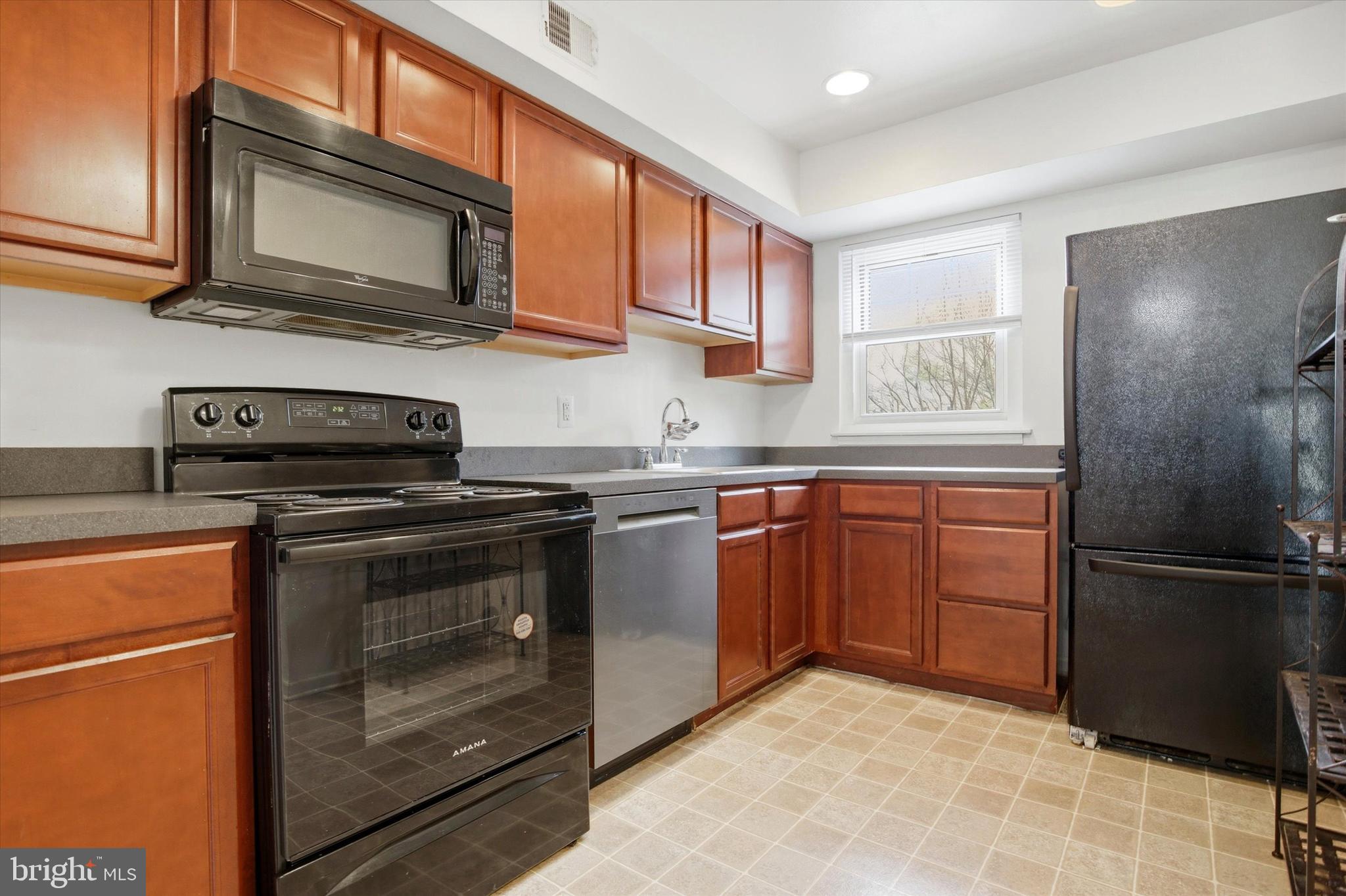 OXFORD OF BLUE BELL - Residential