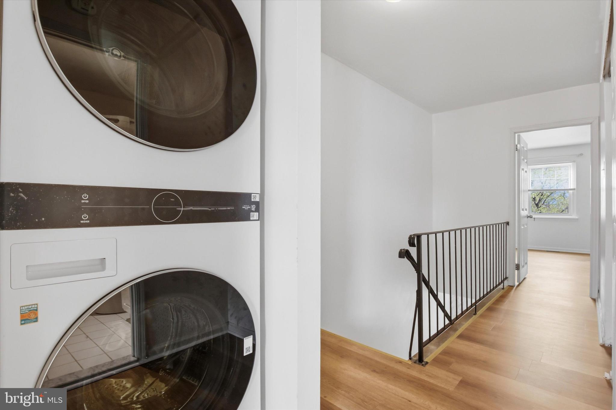 OXFORD OF BLUE BELL - Residential