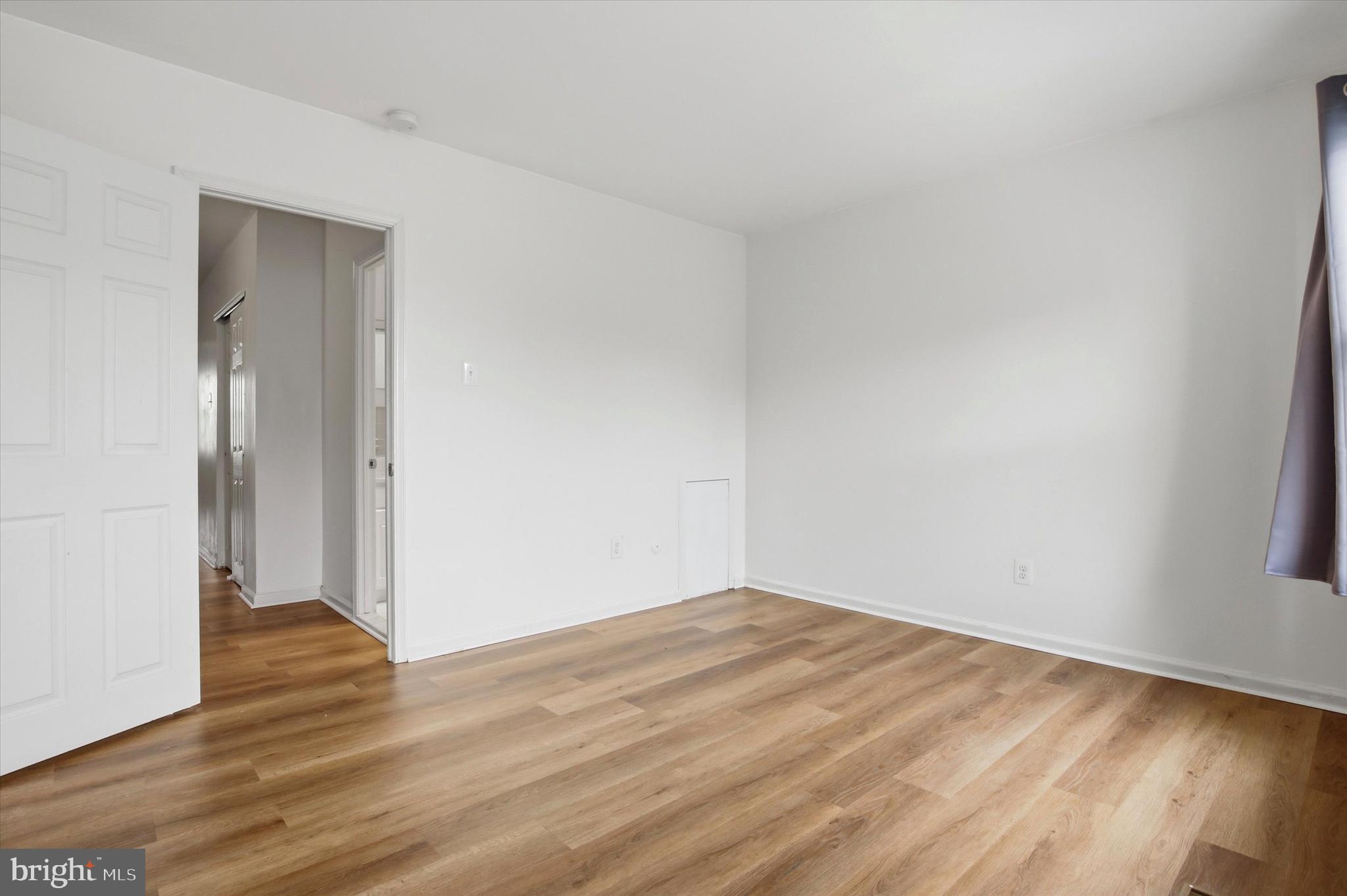 OXFORD OF BLUE BELL - Residential