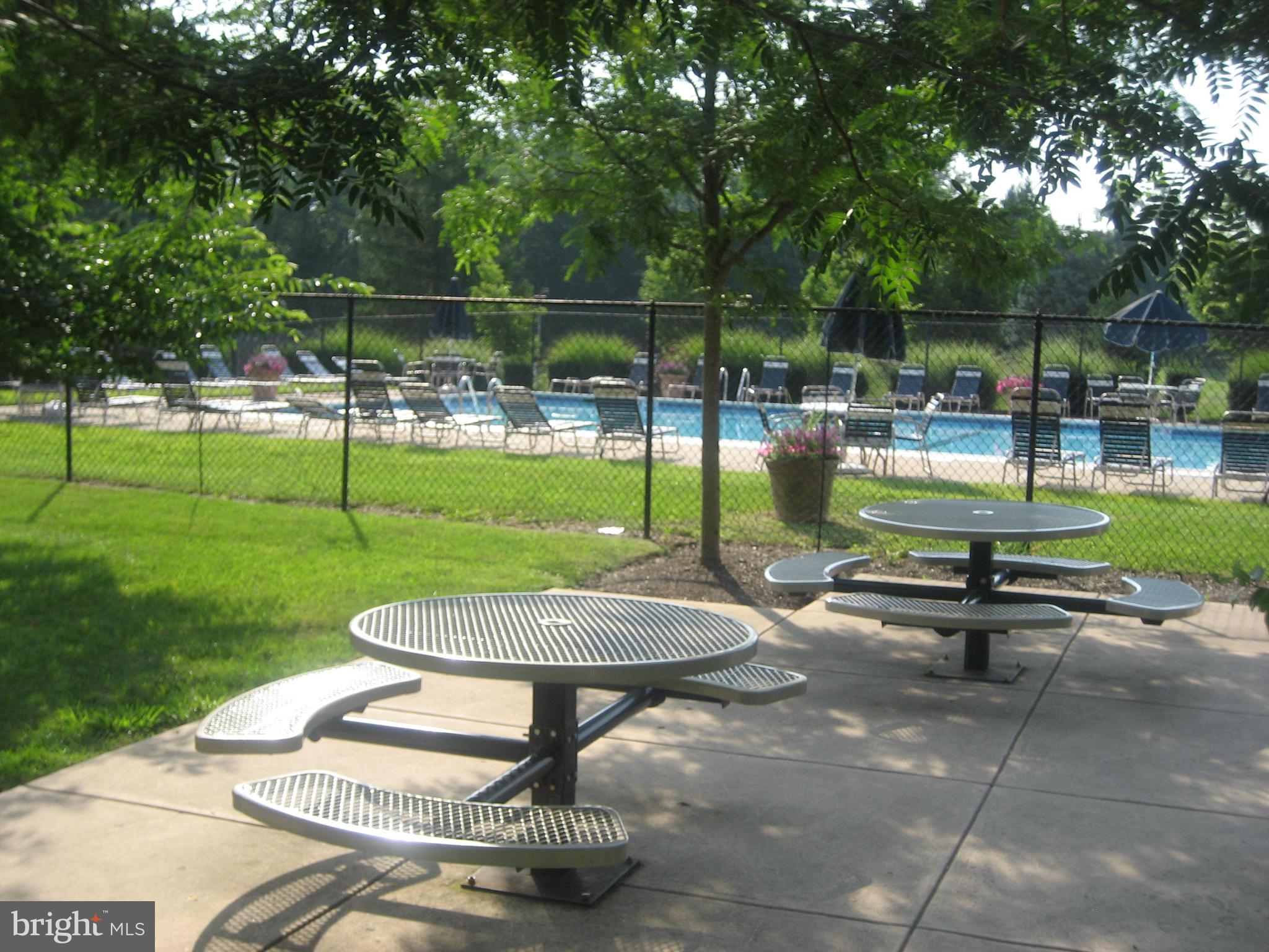 OXFORD OF BLUE BELL - Residential