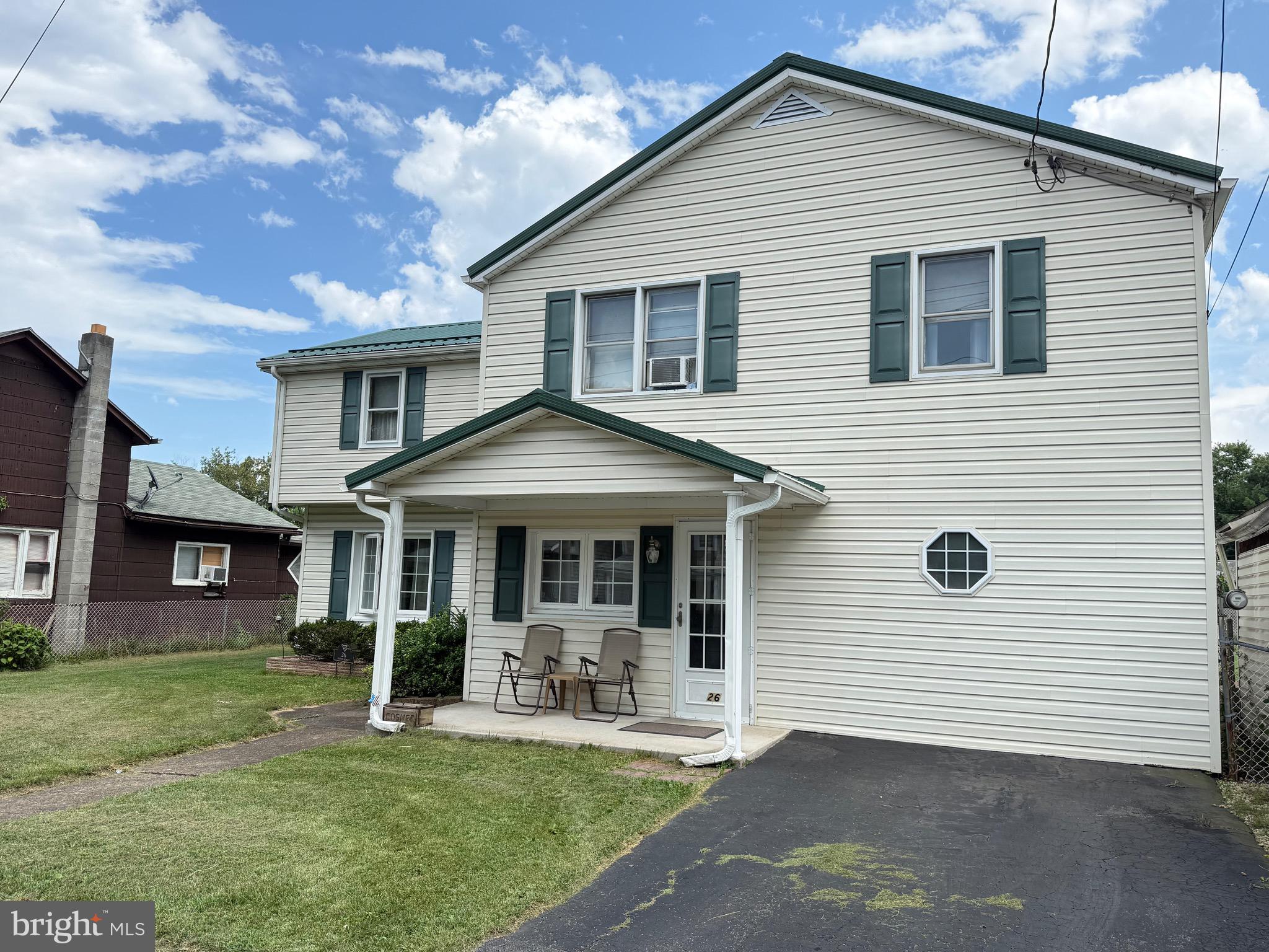 26 VERNON STREET