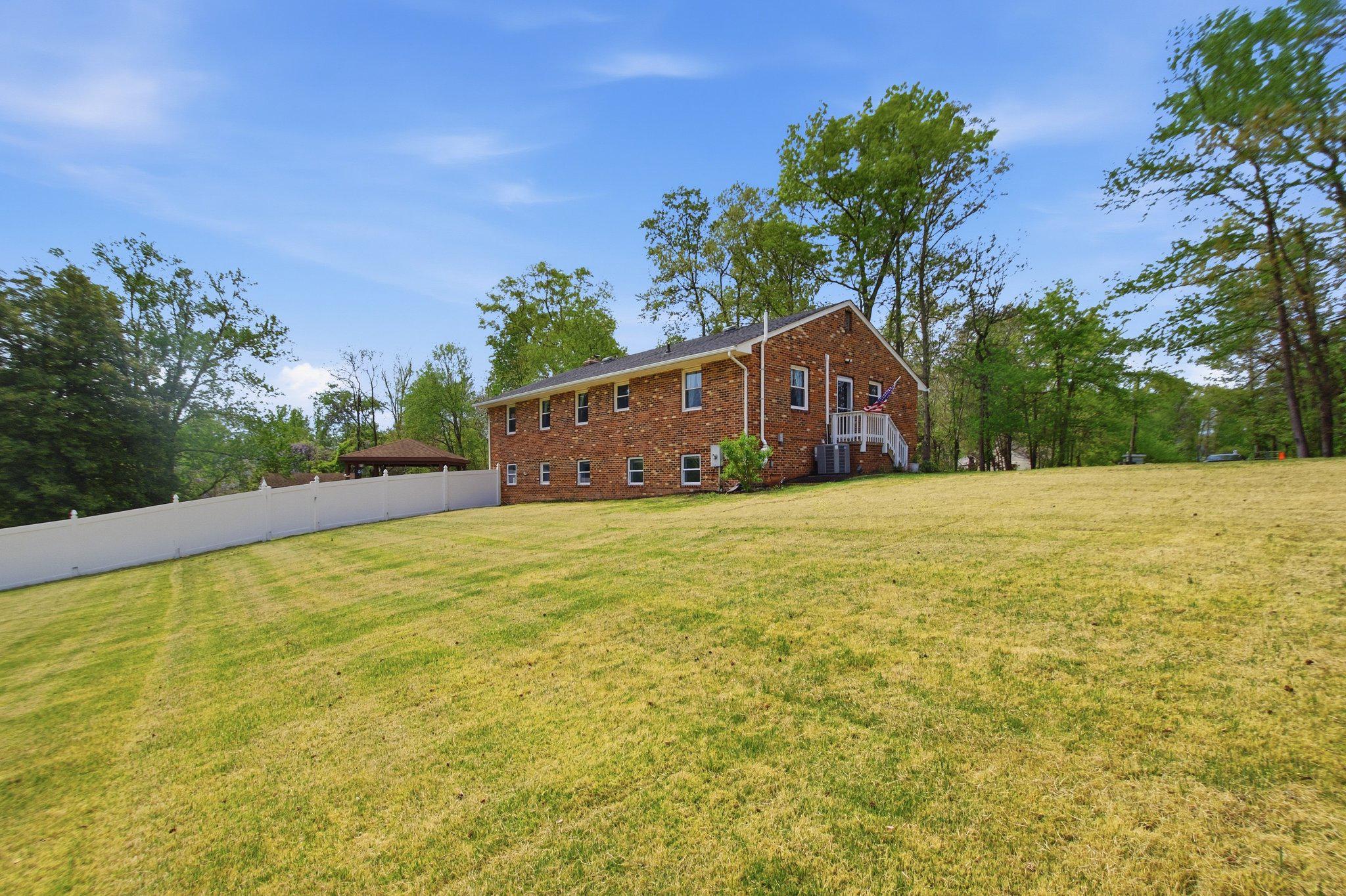 LORFAX HEIGHTS - Residential