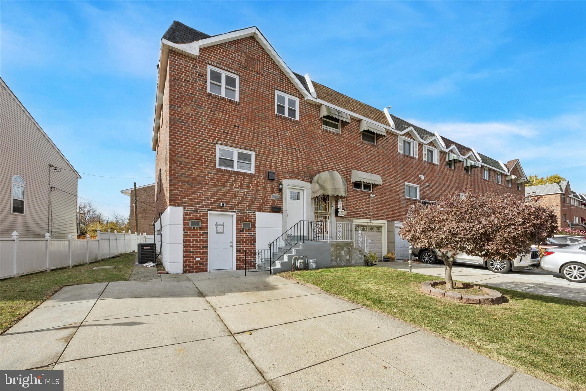 SHARON HILL - Residential