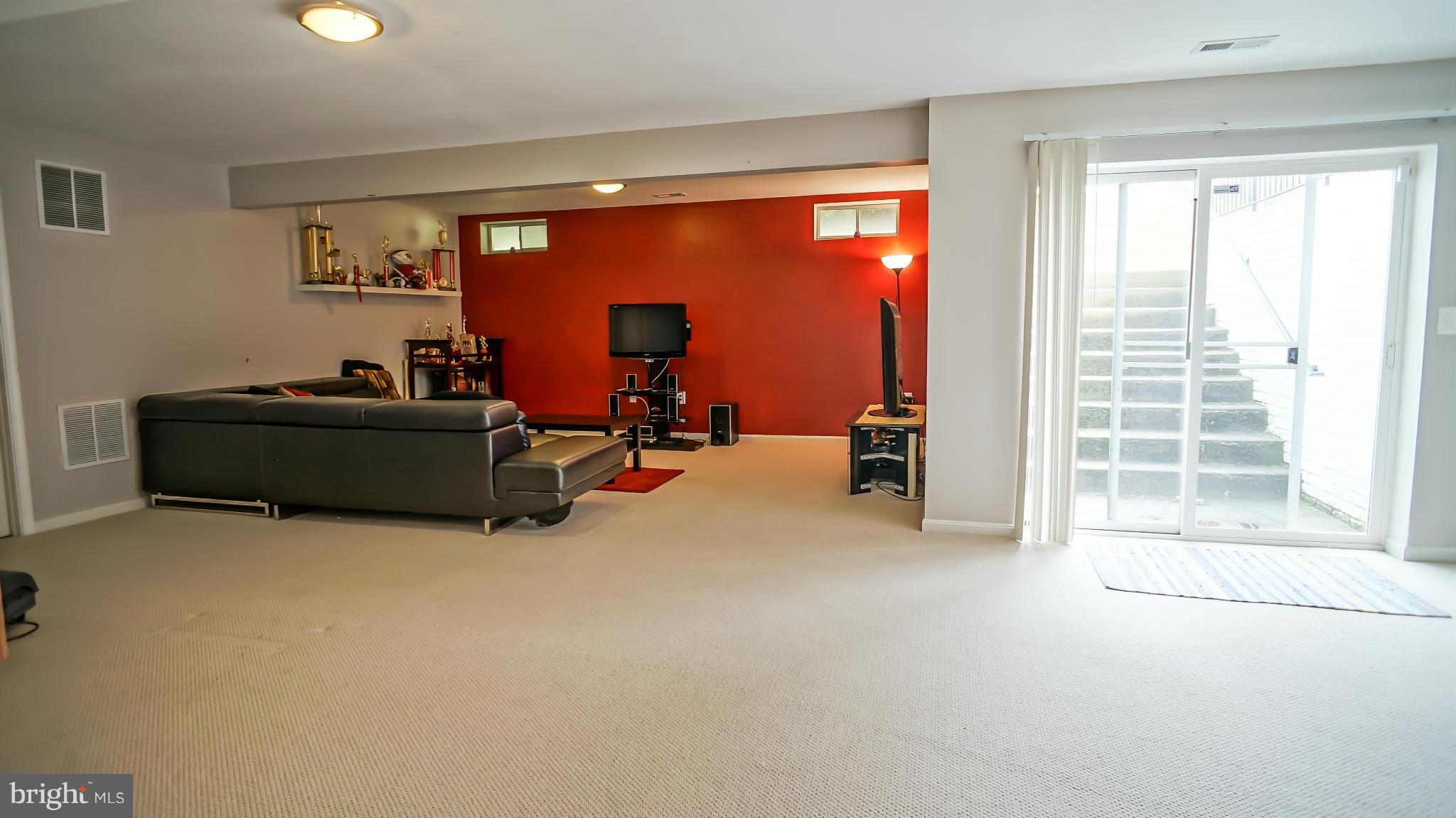 WAYSIDE VILLAGE - Residential