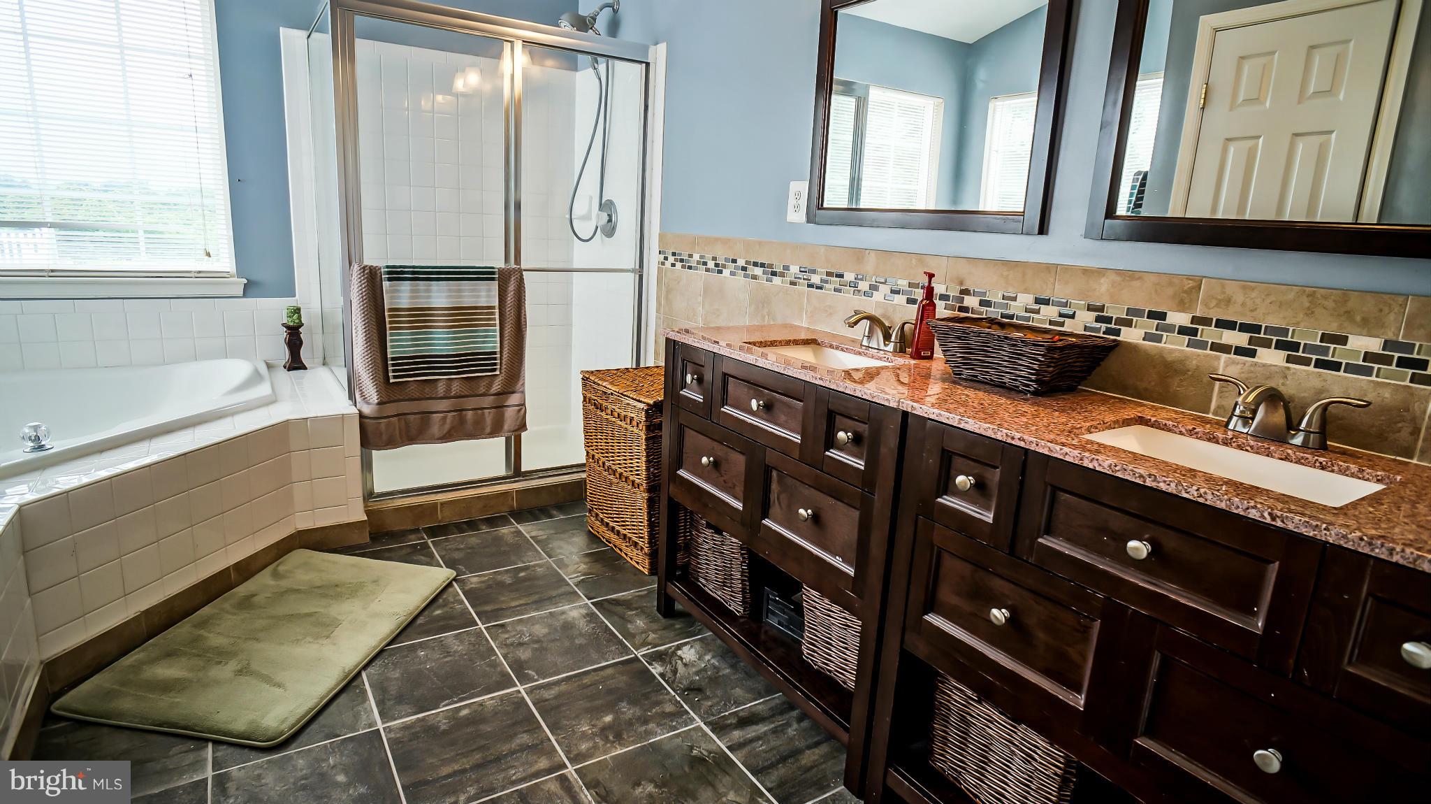 WAYSIDE VILLAGE - Residential