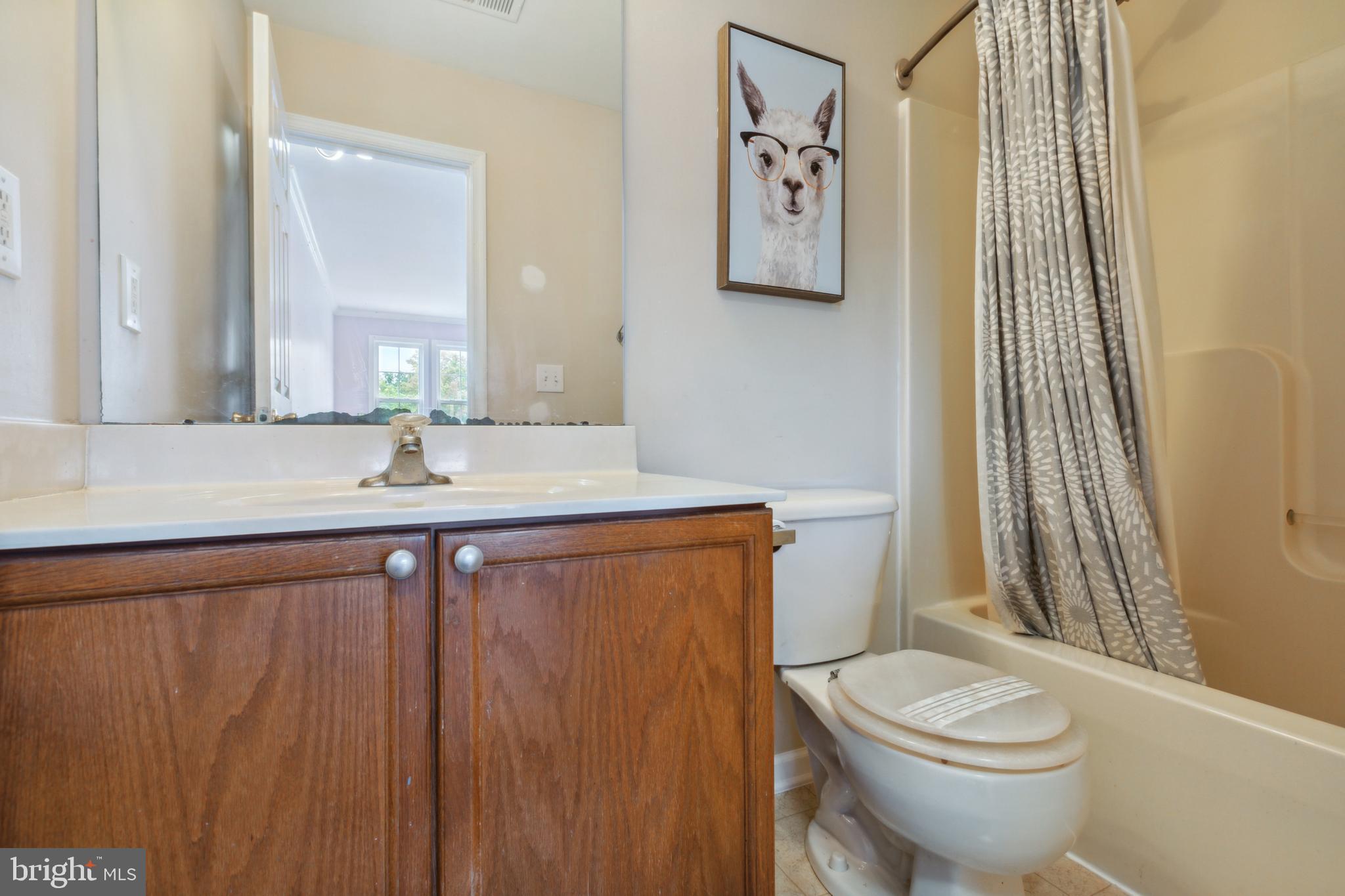 RIVER HILLS - Residential