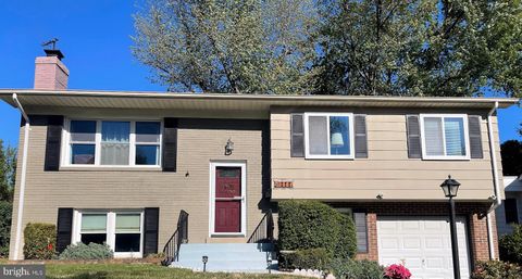 Photo of 13626 Greenwood Drive, WOODBRIDGE, VA 22193 (MLS # VAPW2117834)