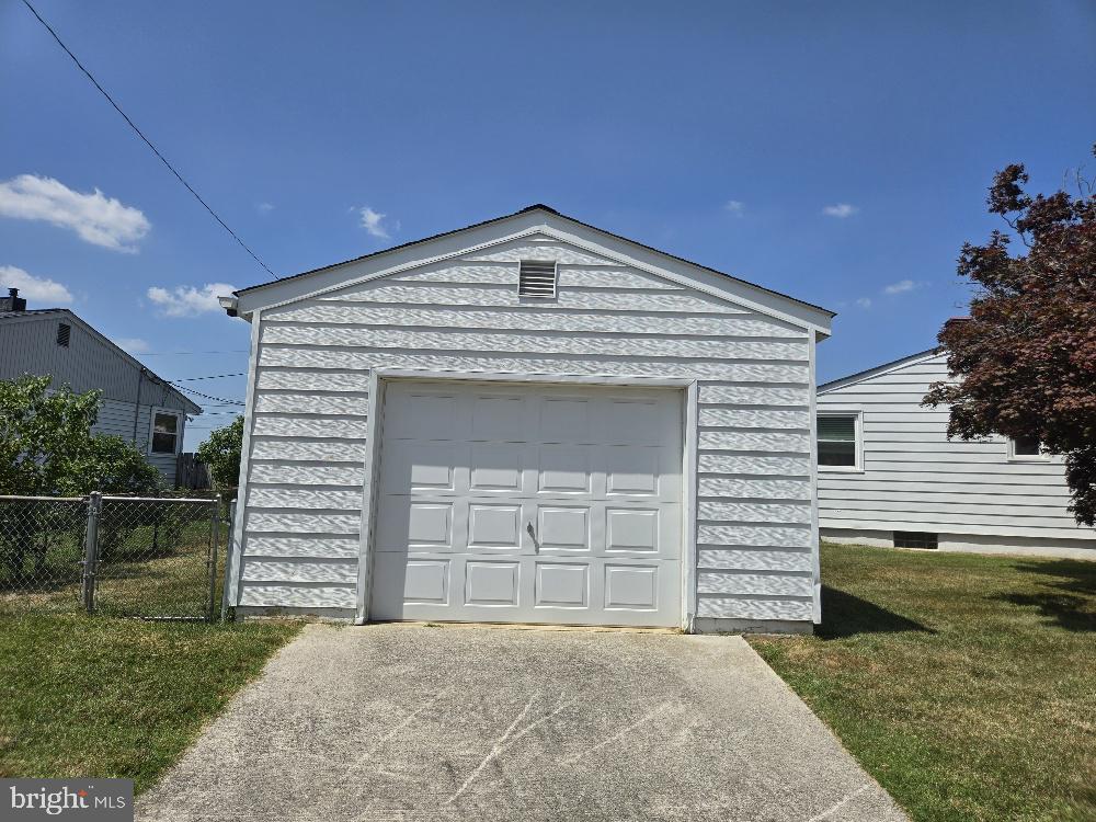 1624 PLEASANTVILLE DRIVE
