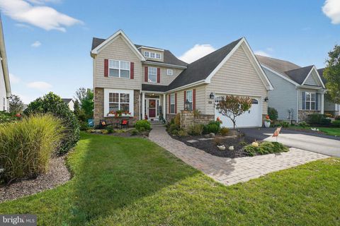 1351 CREEKSIDE LANE QUAKERTOWN PA 18951
