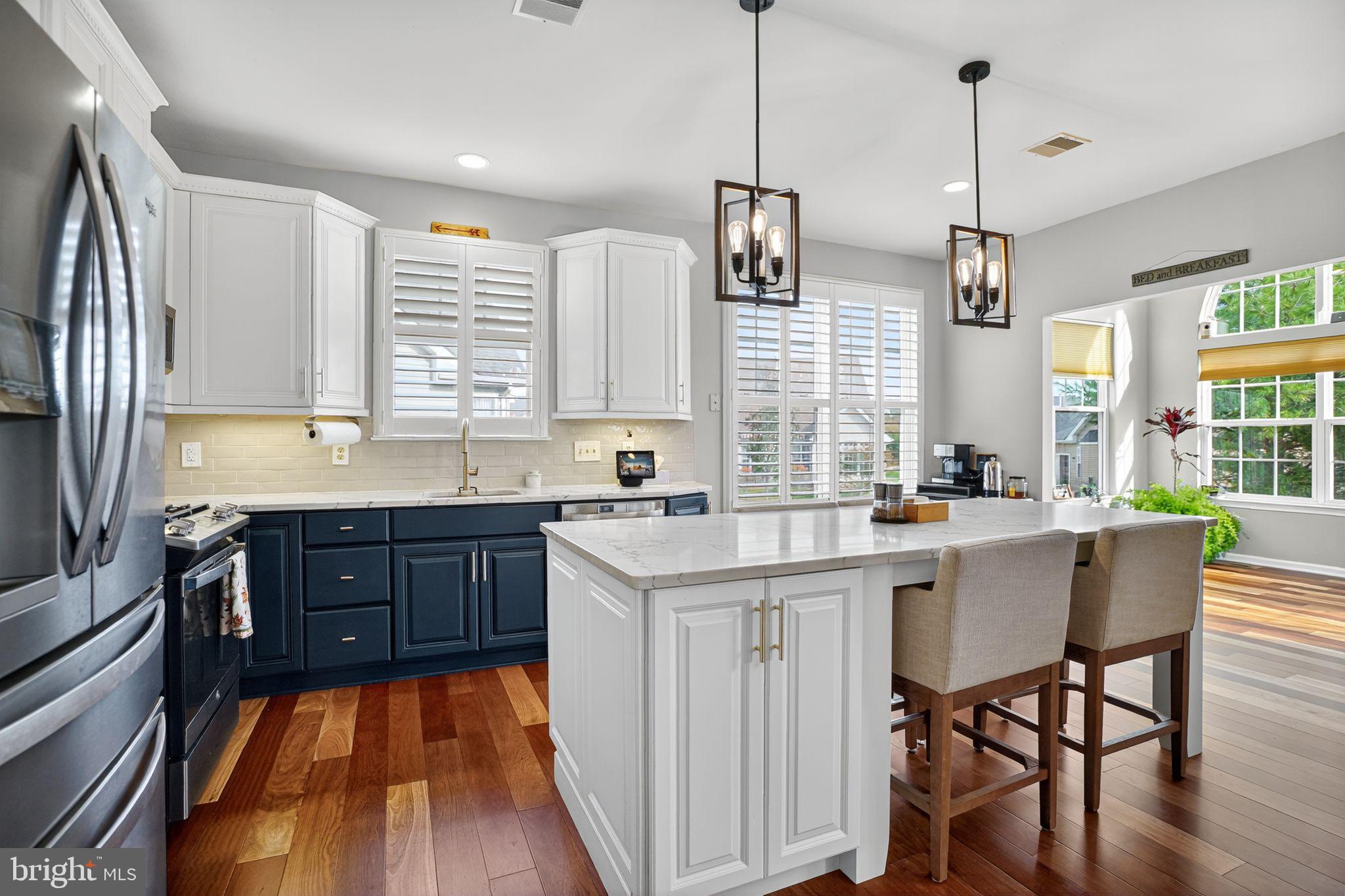 1351 CREEKSIDE LANE
