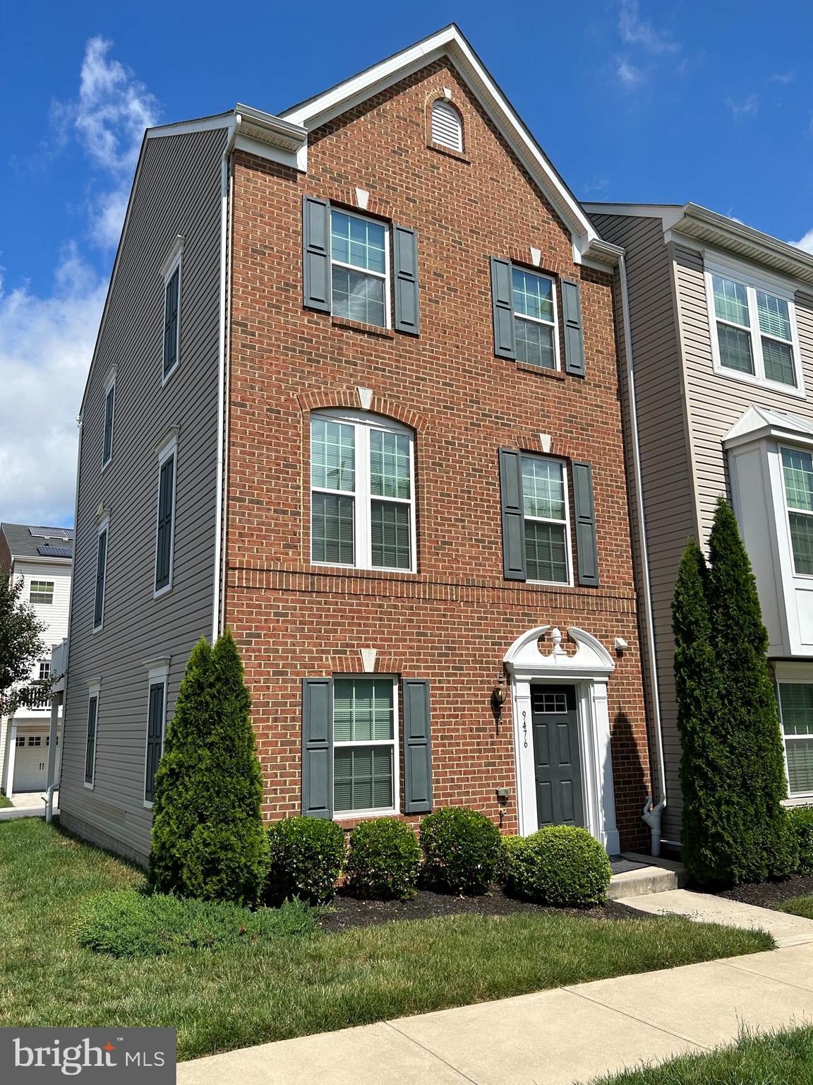 ESPLANADE AT RED RUN - Residential Lease