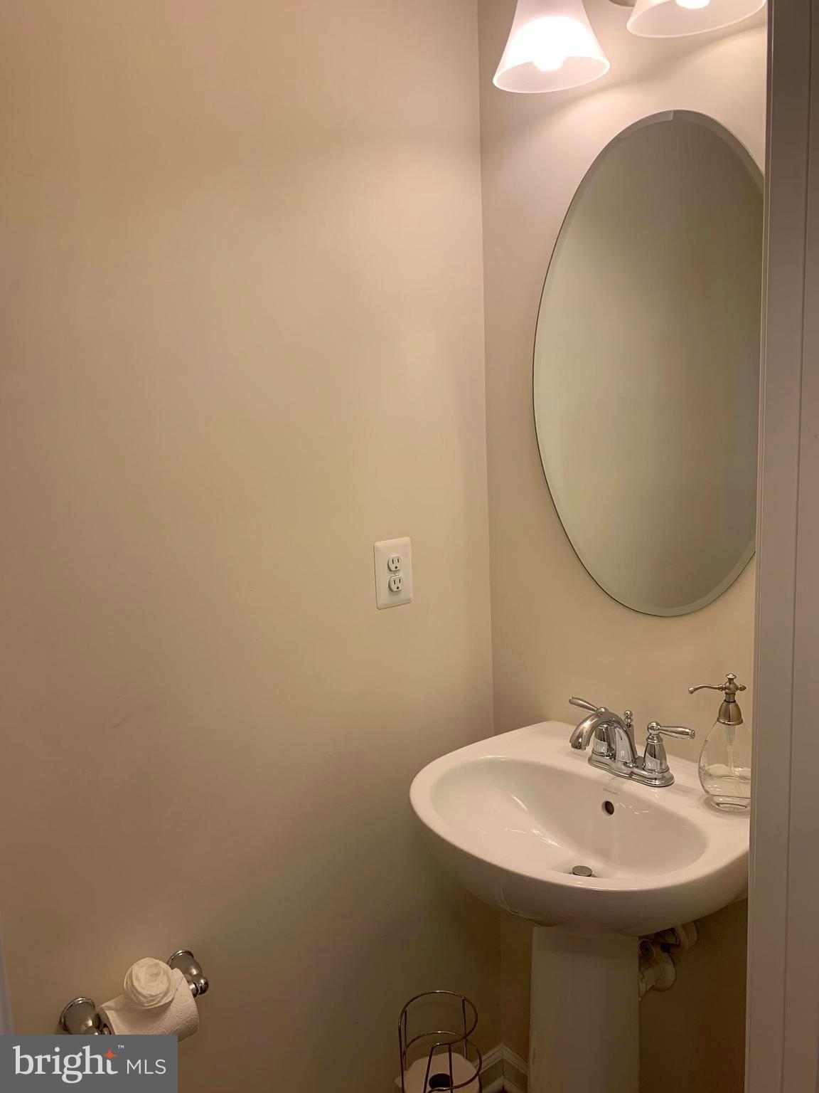 ESPLANADE AT RED RUN - Residential Lease