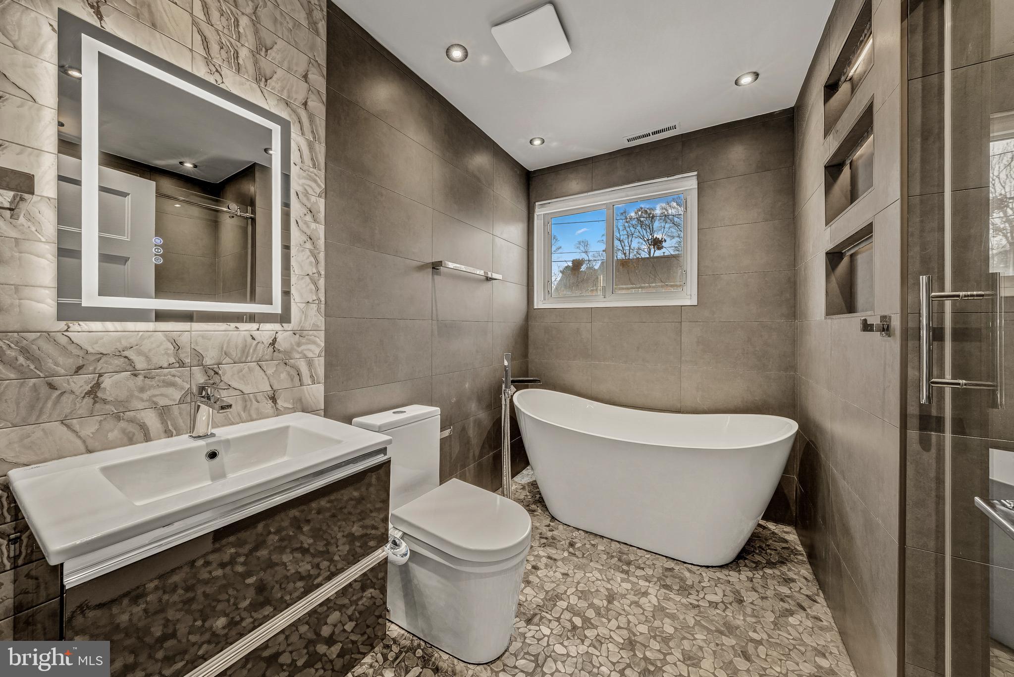 DIVINES CHESTERBROOK - Residential