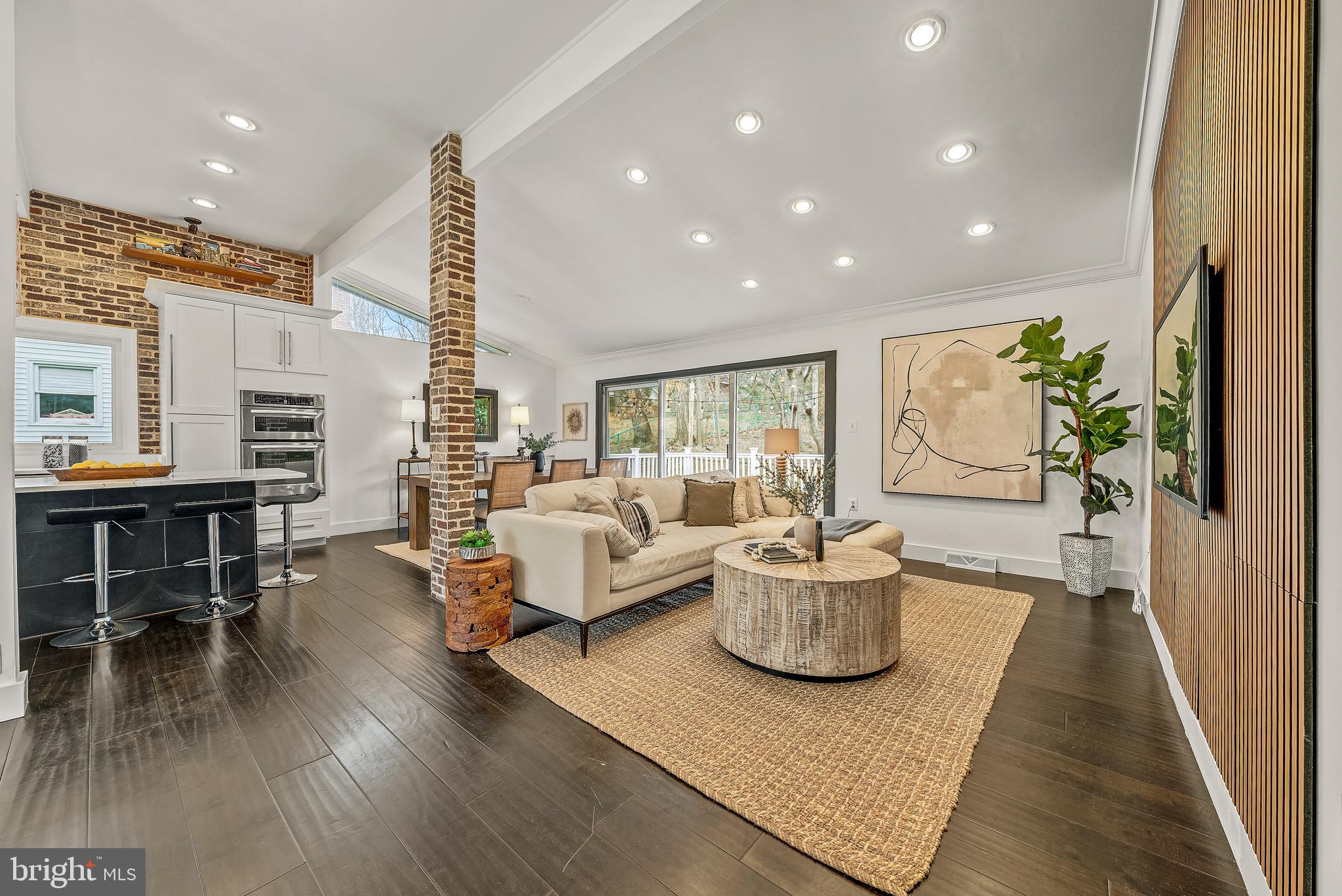 DIVINES CHESTERBROOK - Residential