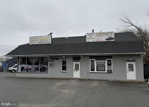 Photo of 476 Cambridge Street, FREDERICKSBURG, VA 22405 (MLS # VAST2045282)