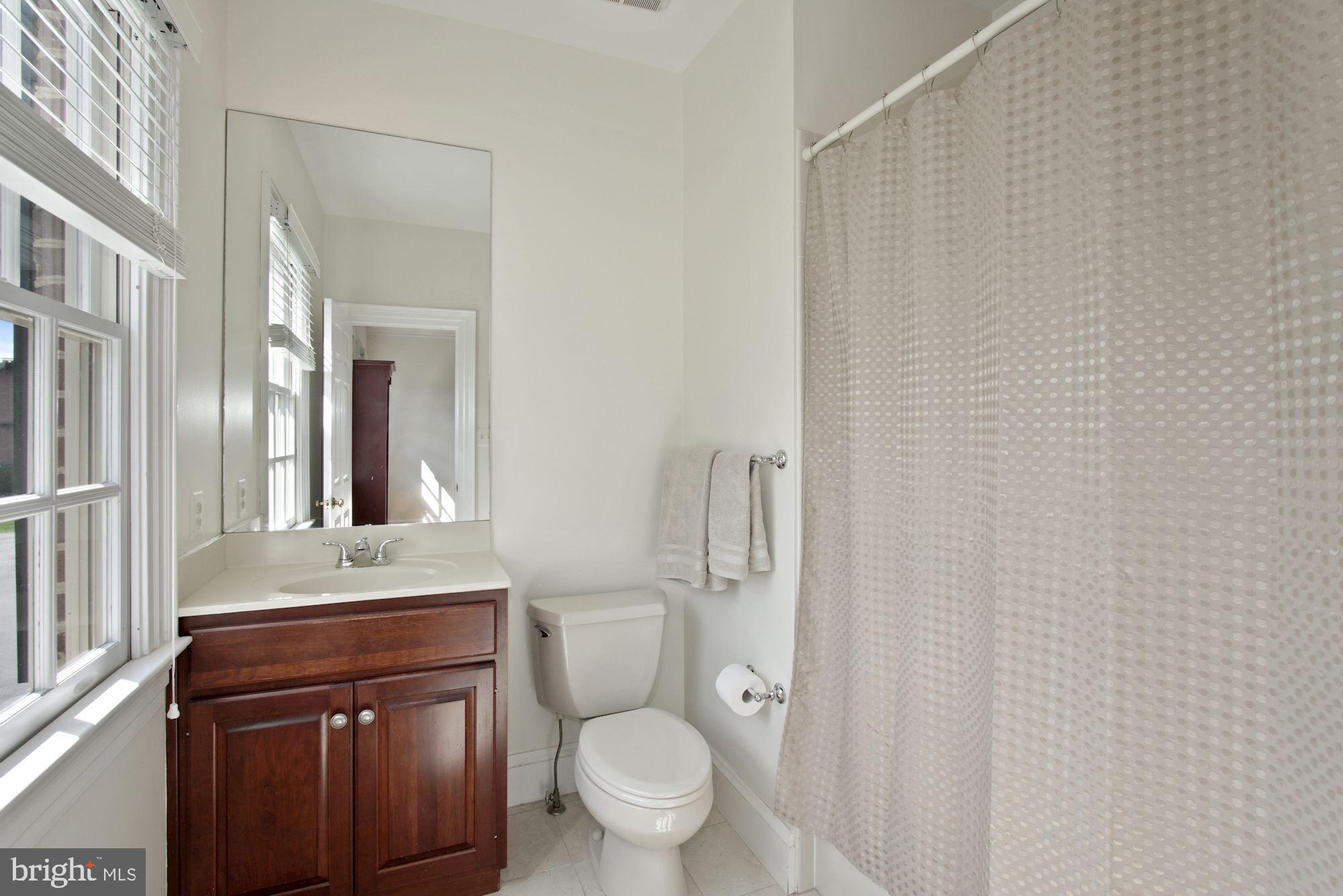 MCAULEY PARK - Residential