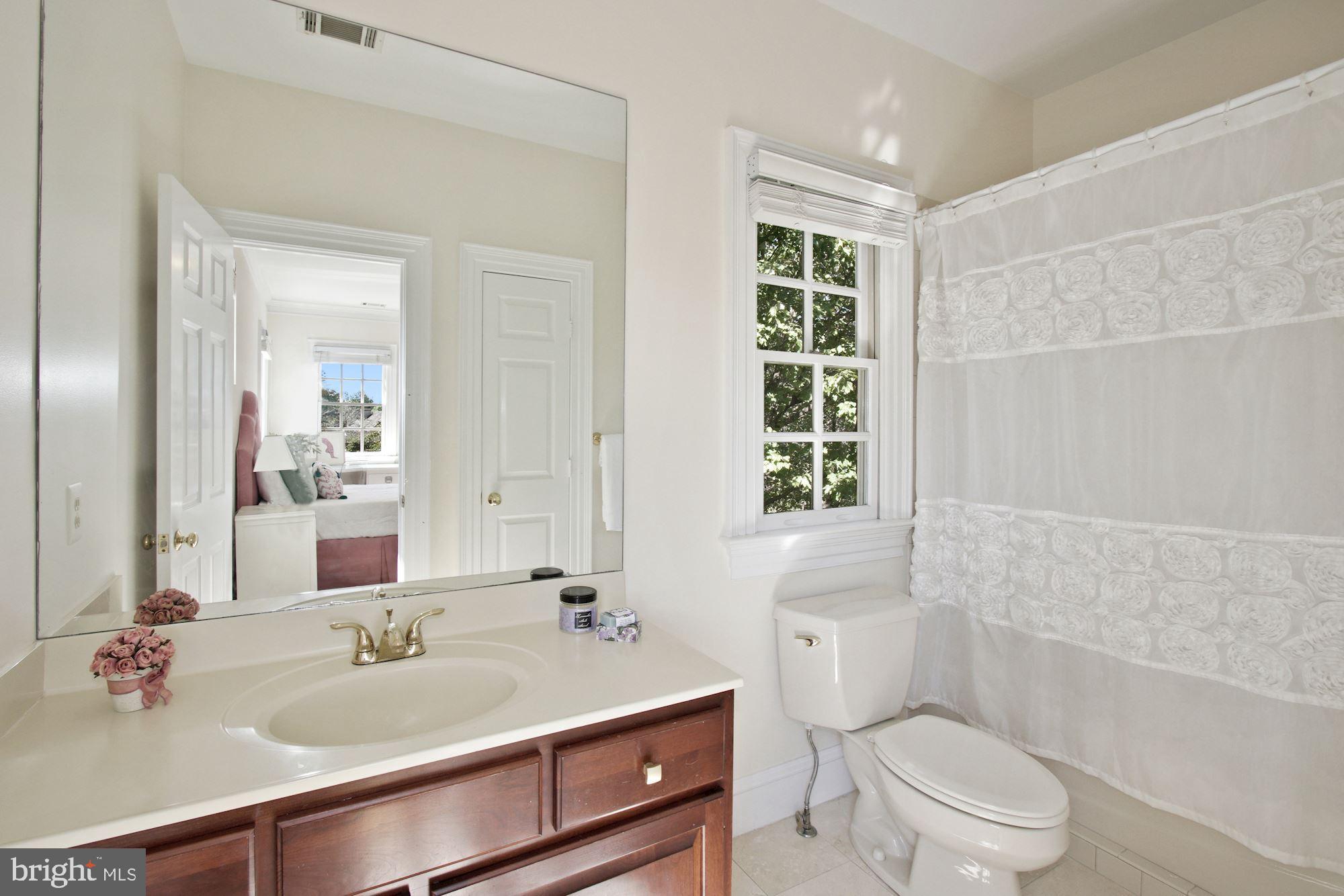 MCAULEY PARK - Residential