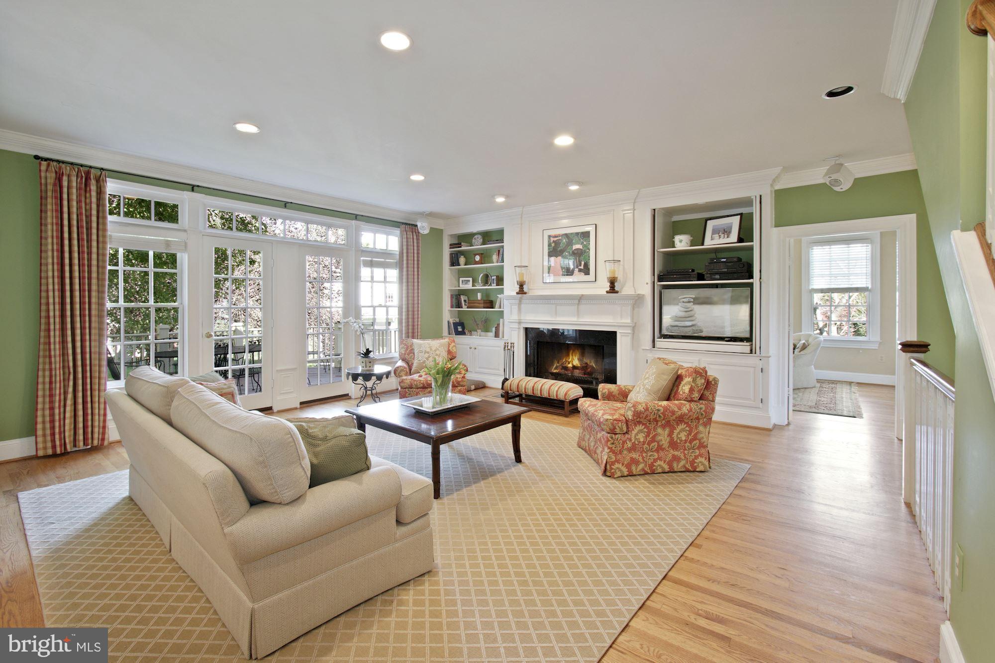 MCAULEY PARK - Residential