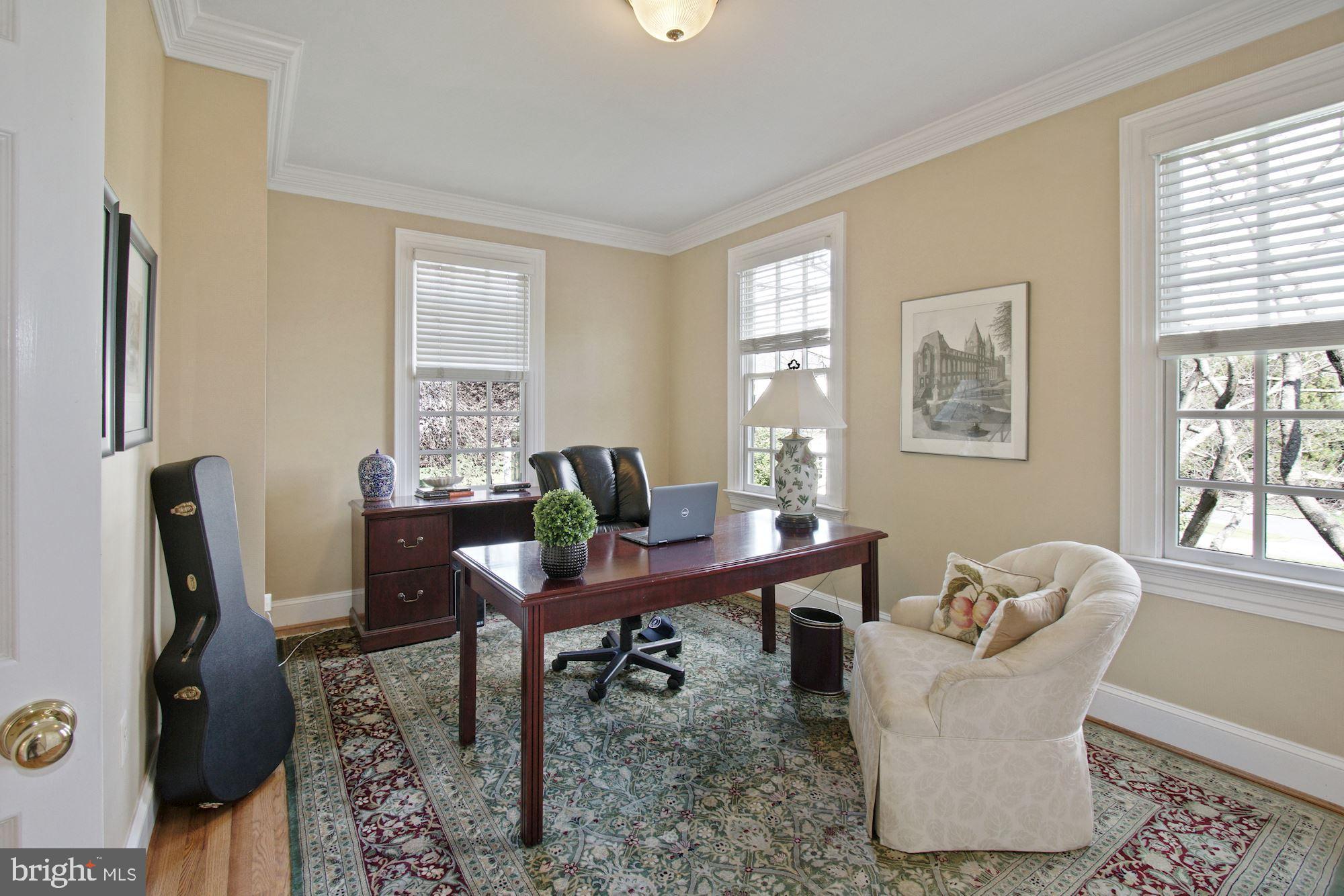 MCAULEY PARK - Residential