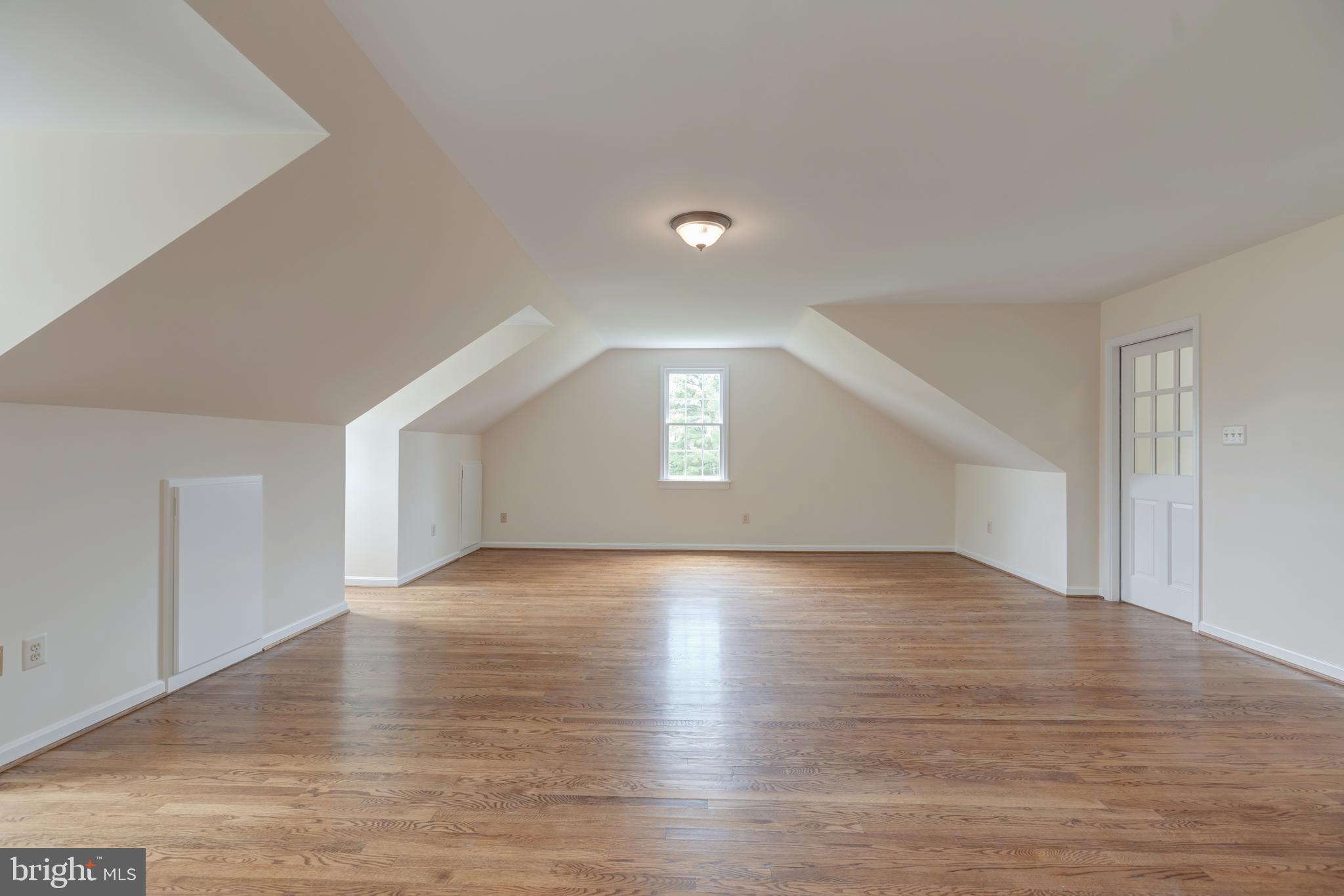 MCAULEY PARK - Residential