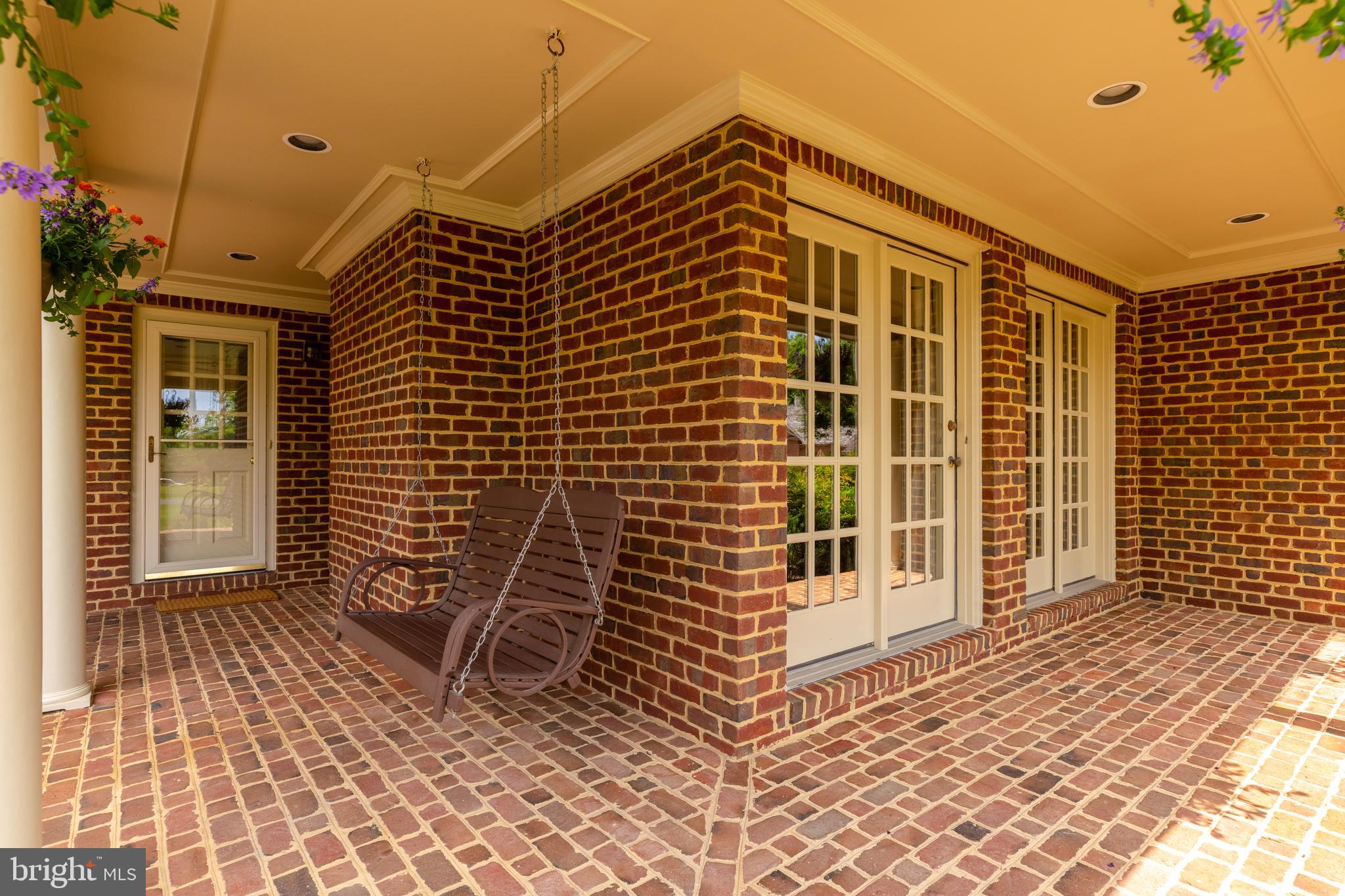 MCAULEY PARK - Residential