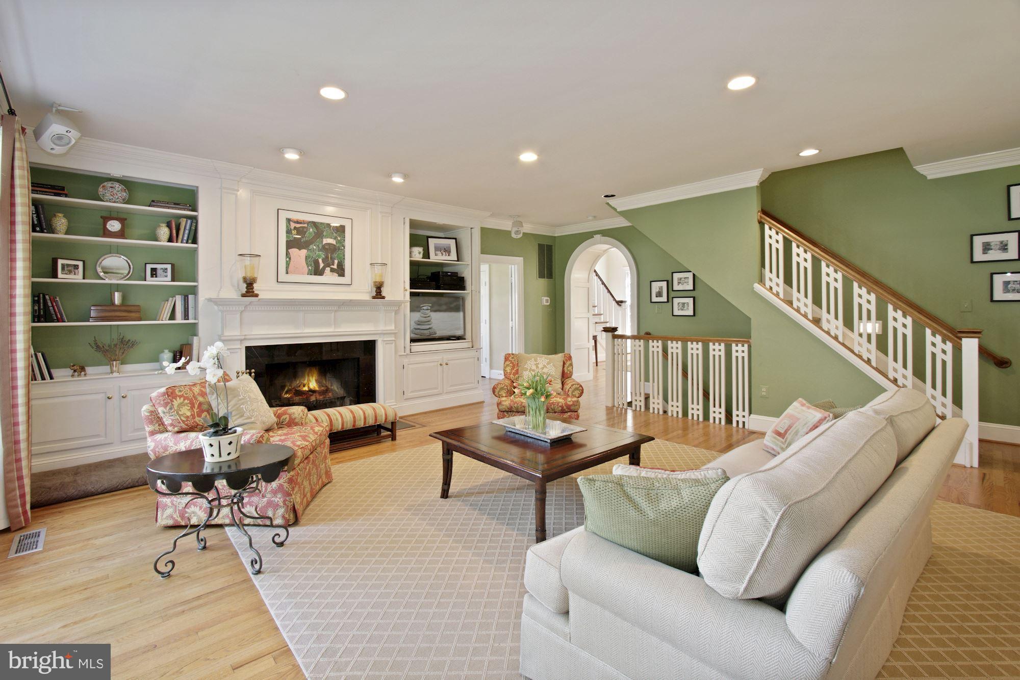 MCAULEY PARK - Residential