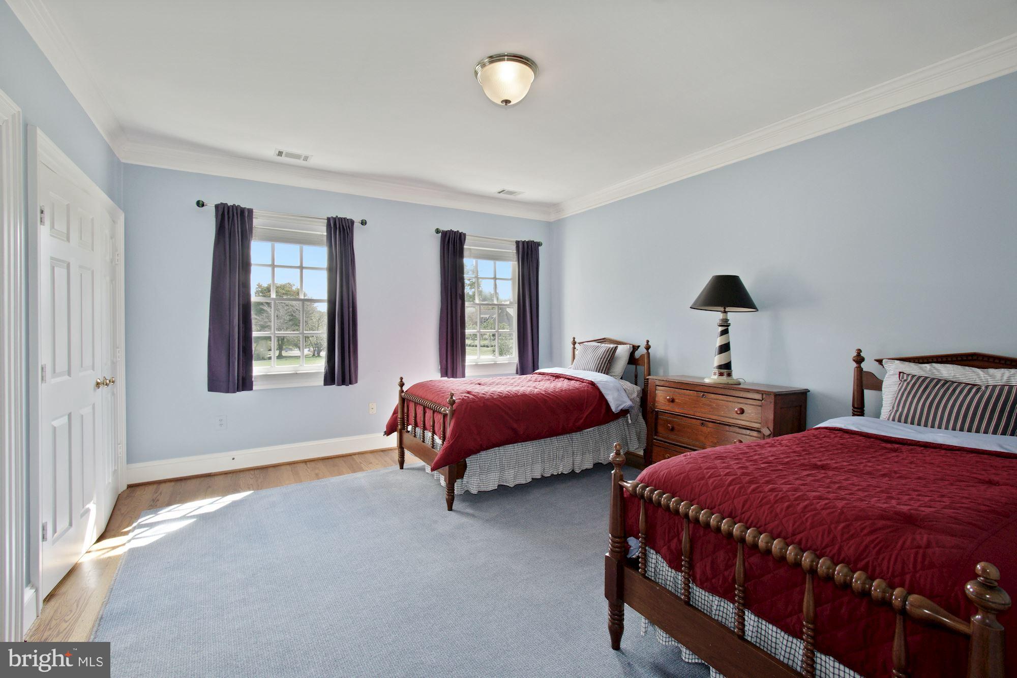 MCAULEY PARK - Residential