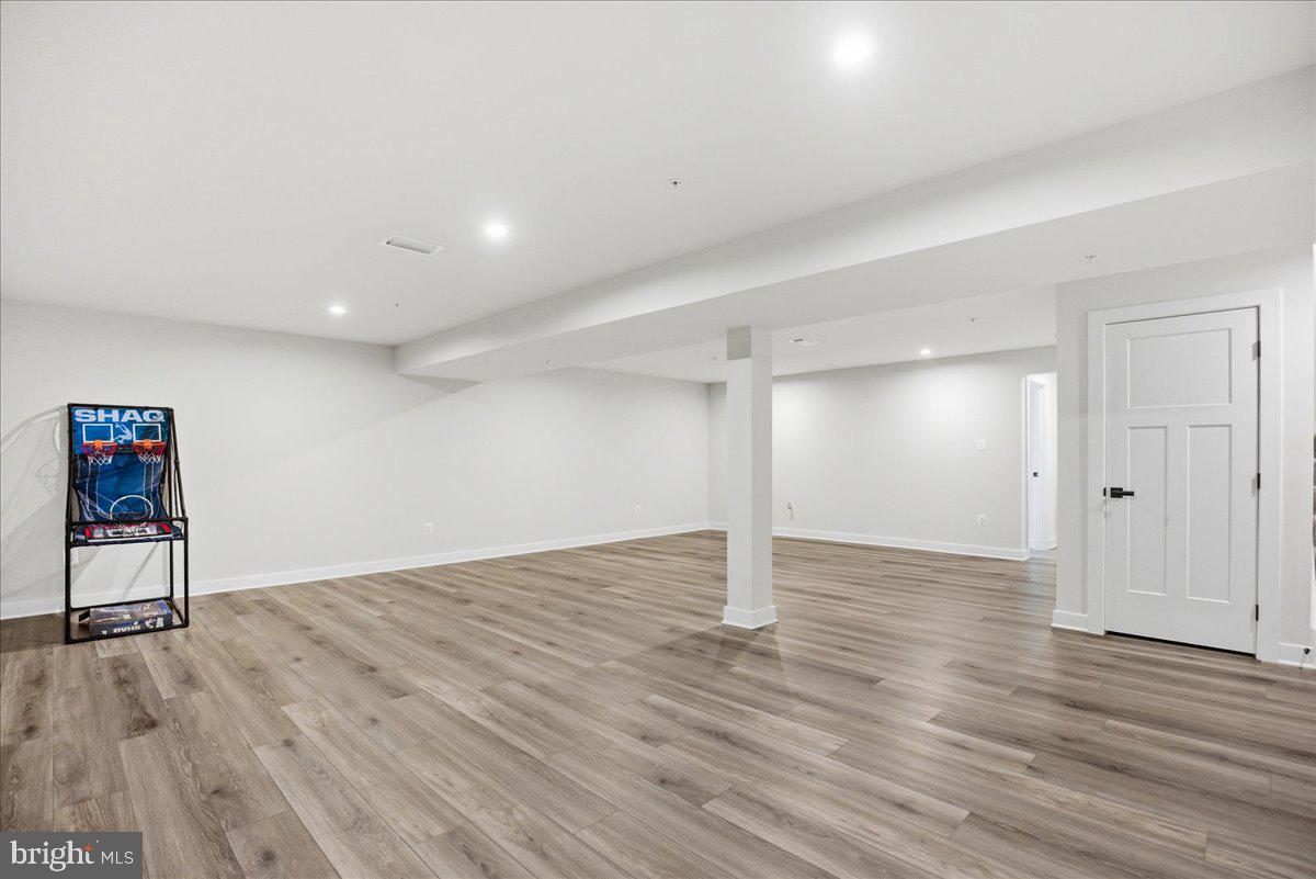 BRENTWOOD - Residential