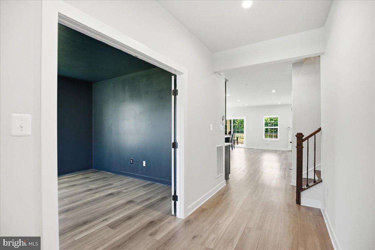 BRENTWOOD - Residential