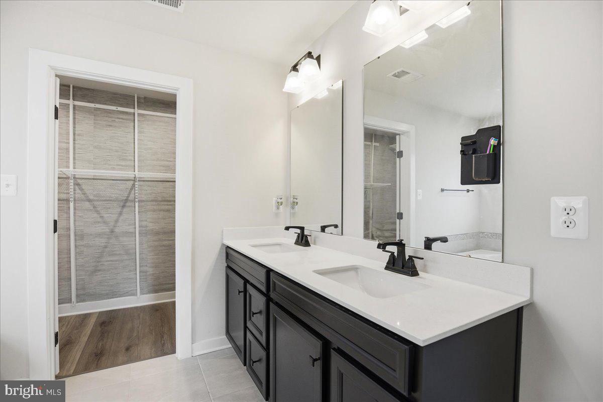 BRENTWOOD - Residential