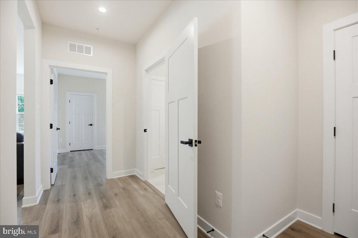 BRENTWOOD - Residential