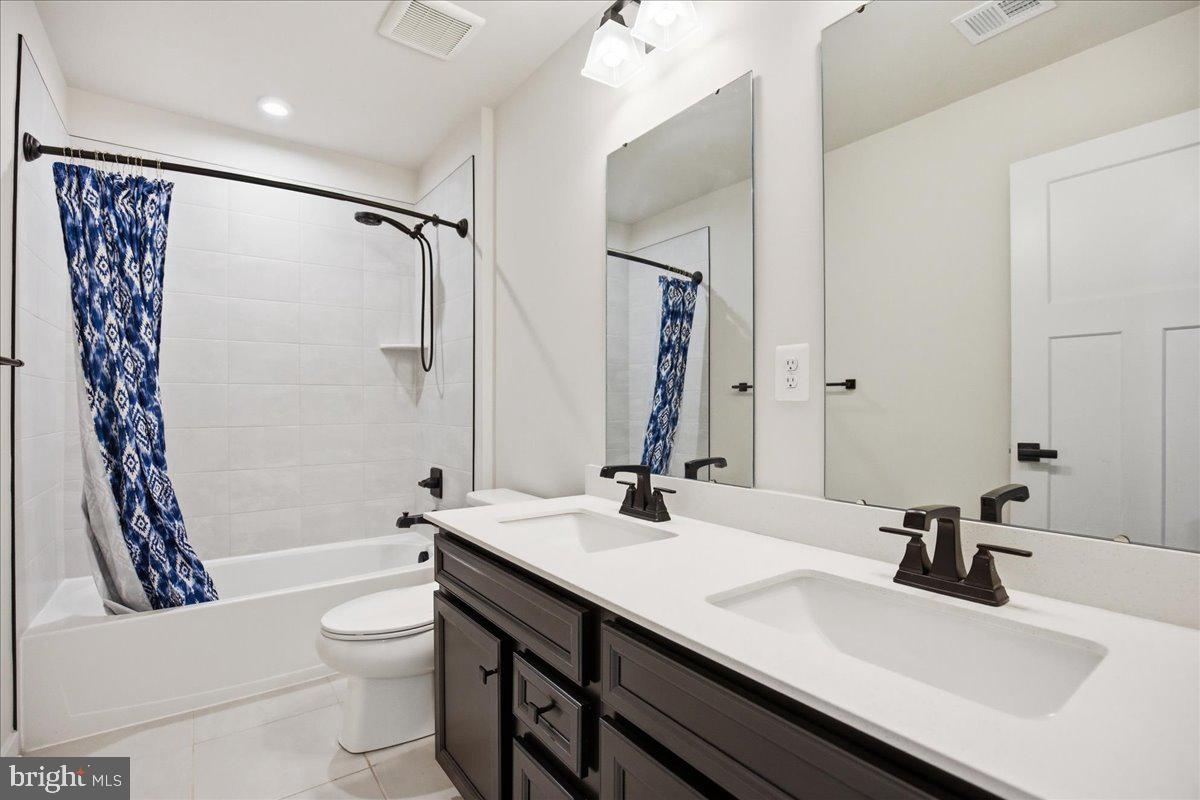 BRENTWOOD - Residential