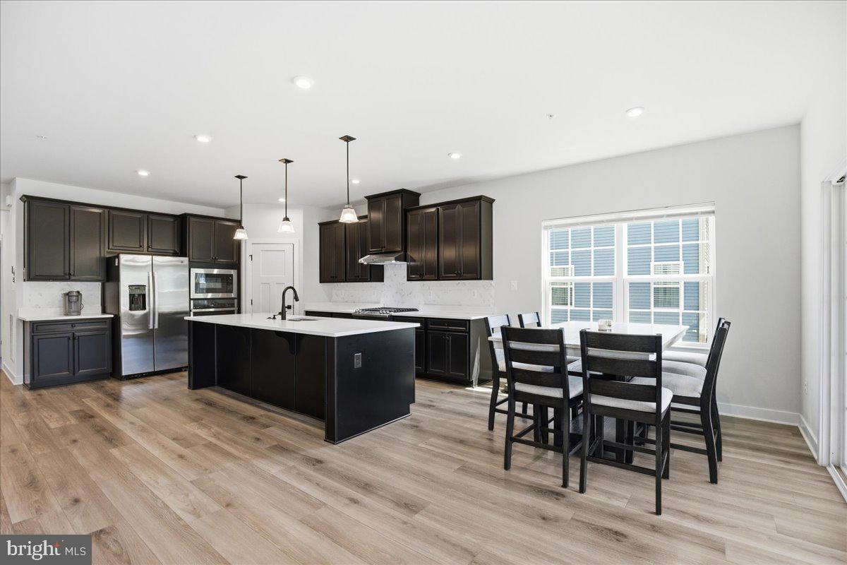 BRENTWOOD - Residential