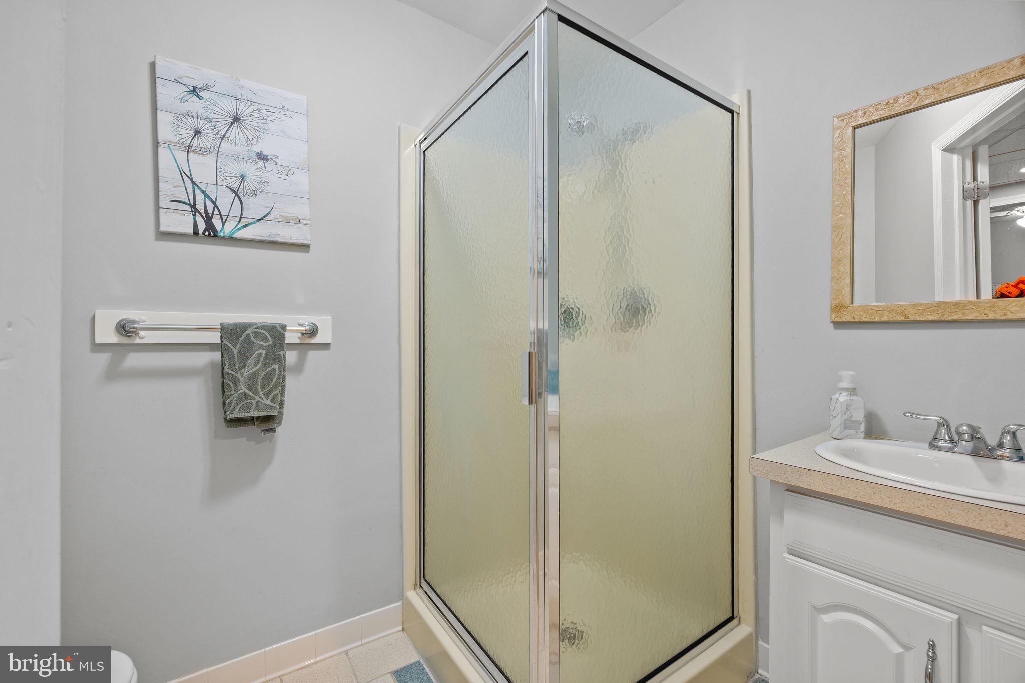 EDGEBROOK - Residential