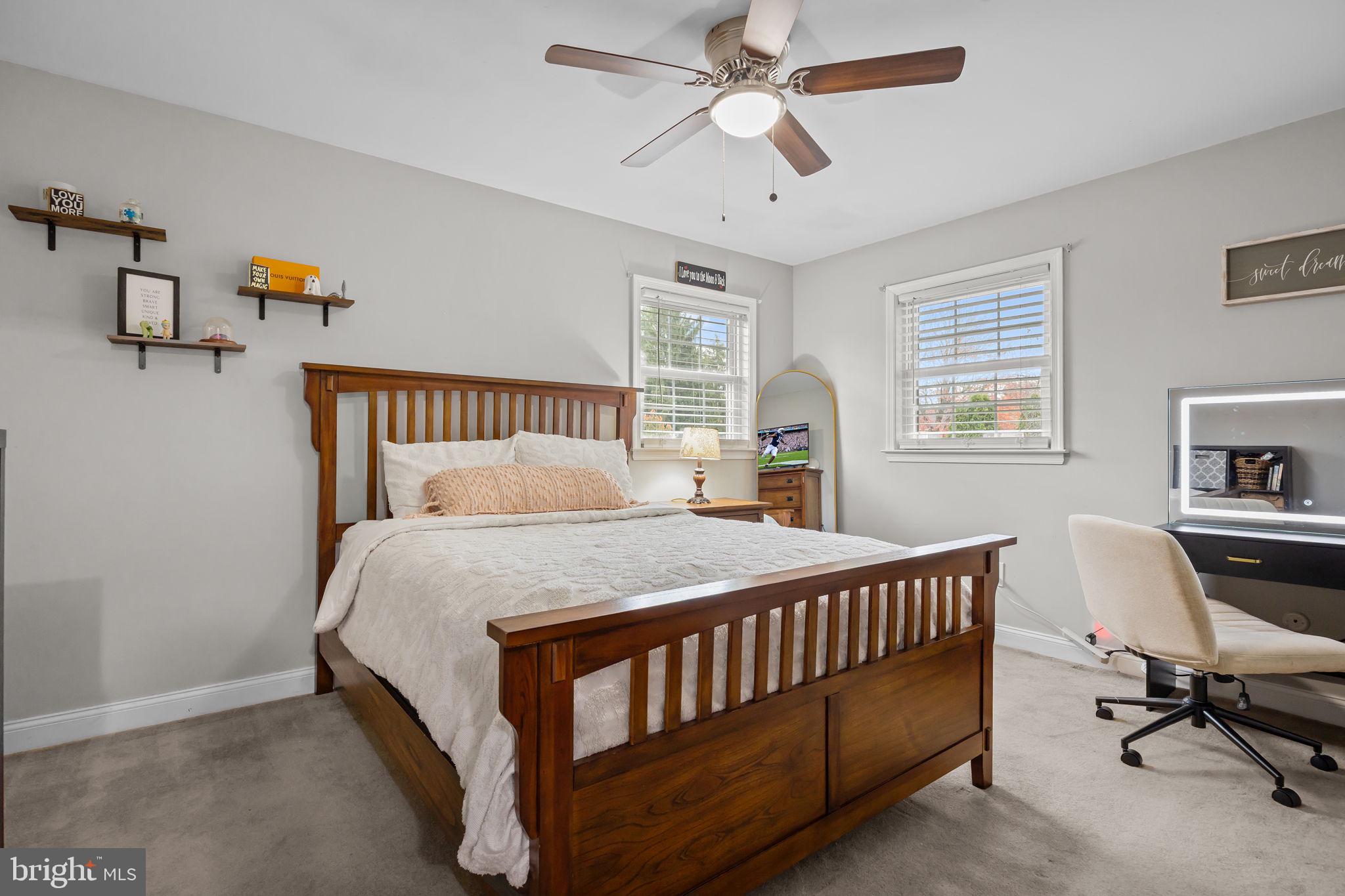 EDGEBROOK - Residential