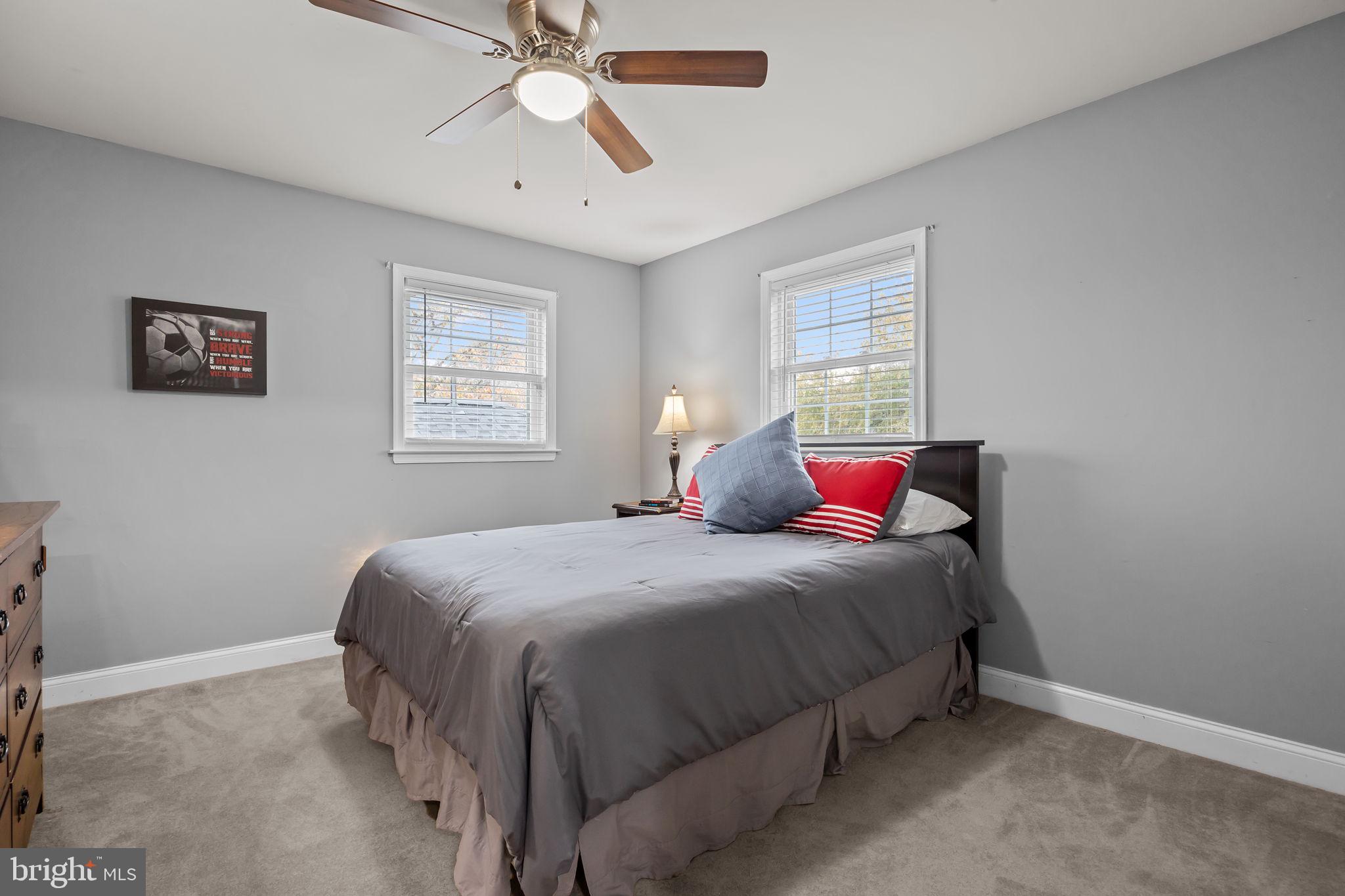 EDGEBROOK - Residential