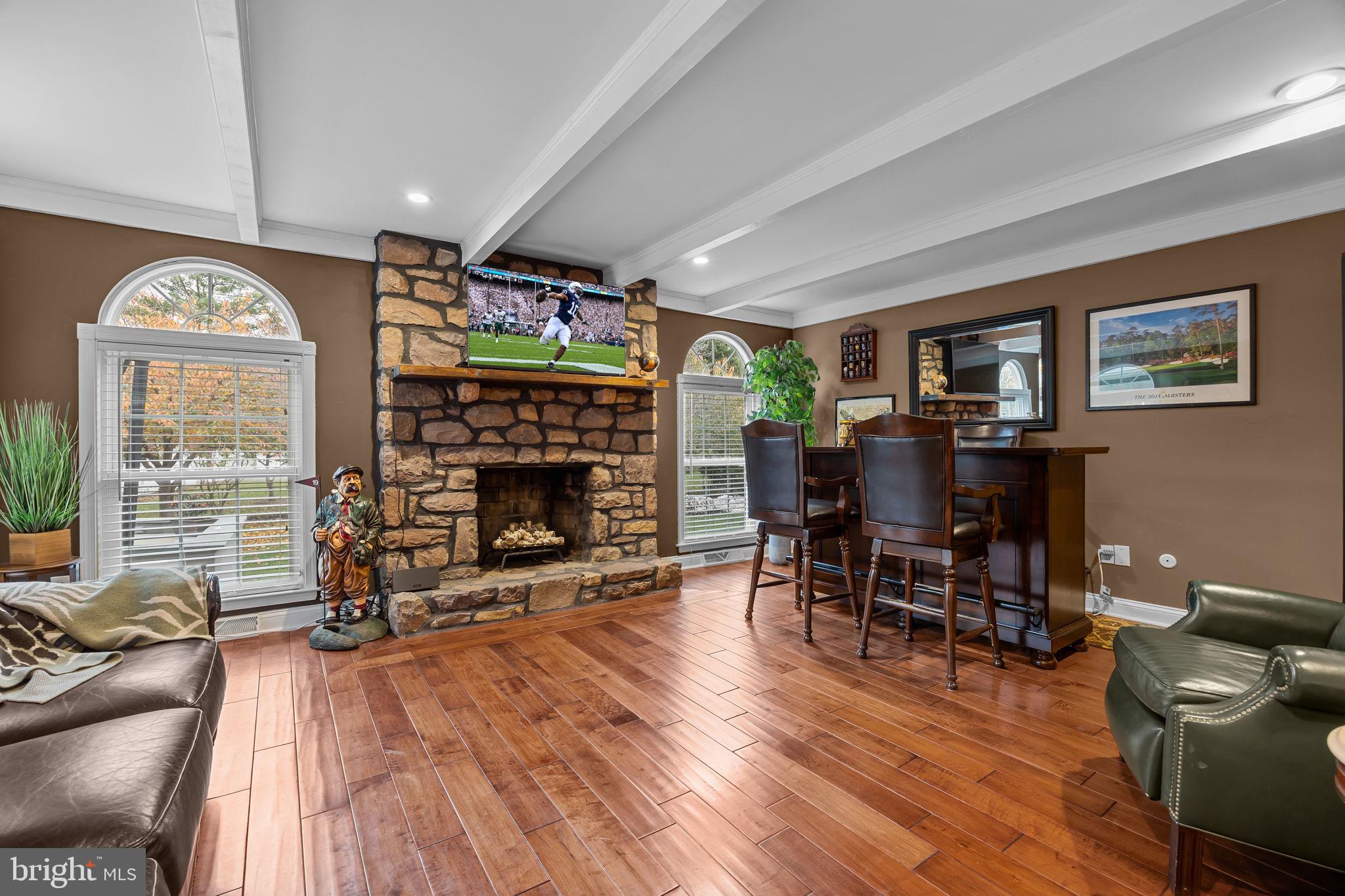 EDGEBROOK - Residential