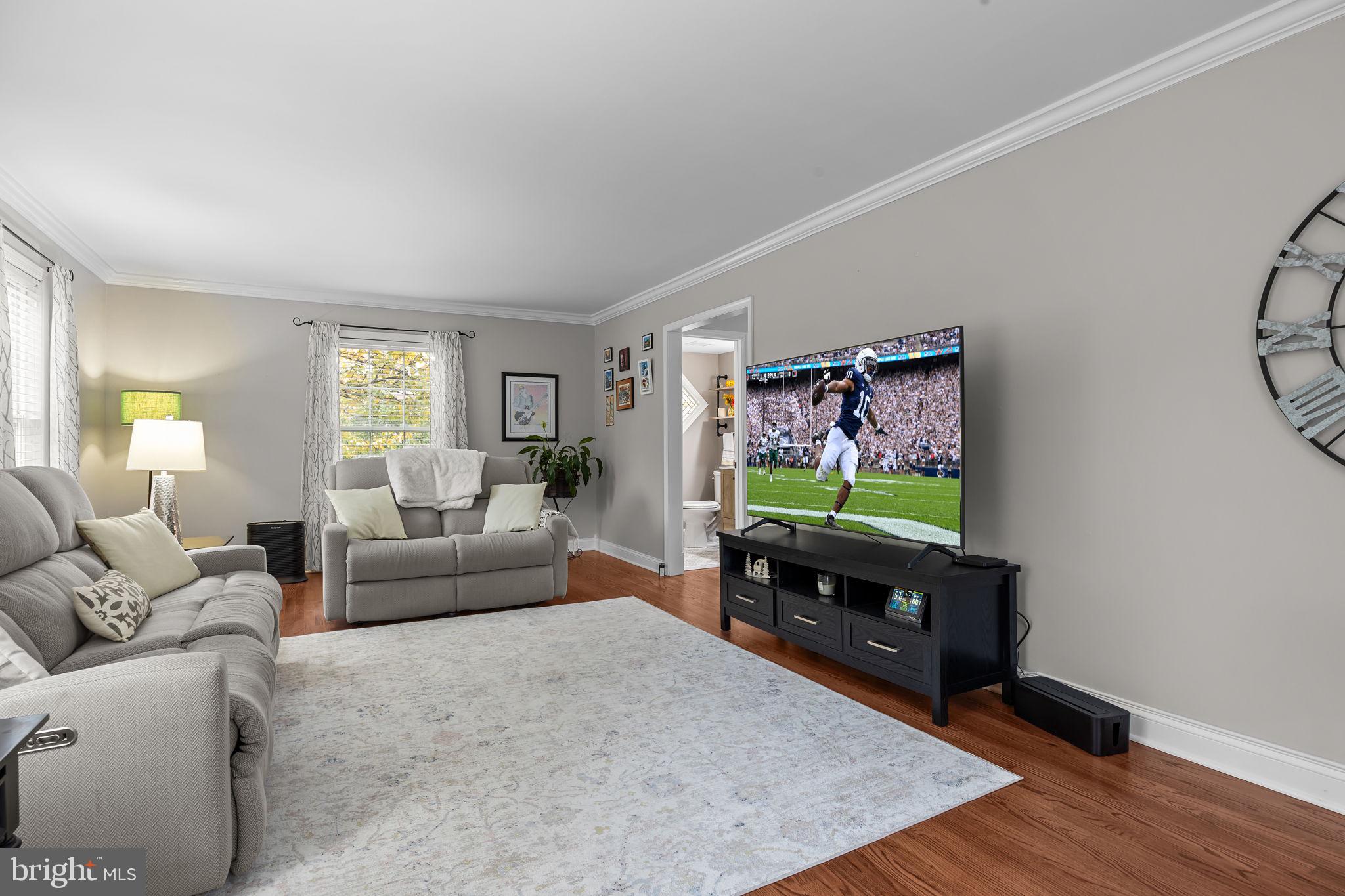 EDGEBROOK - Residential